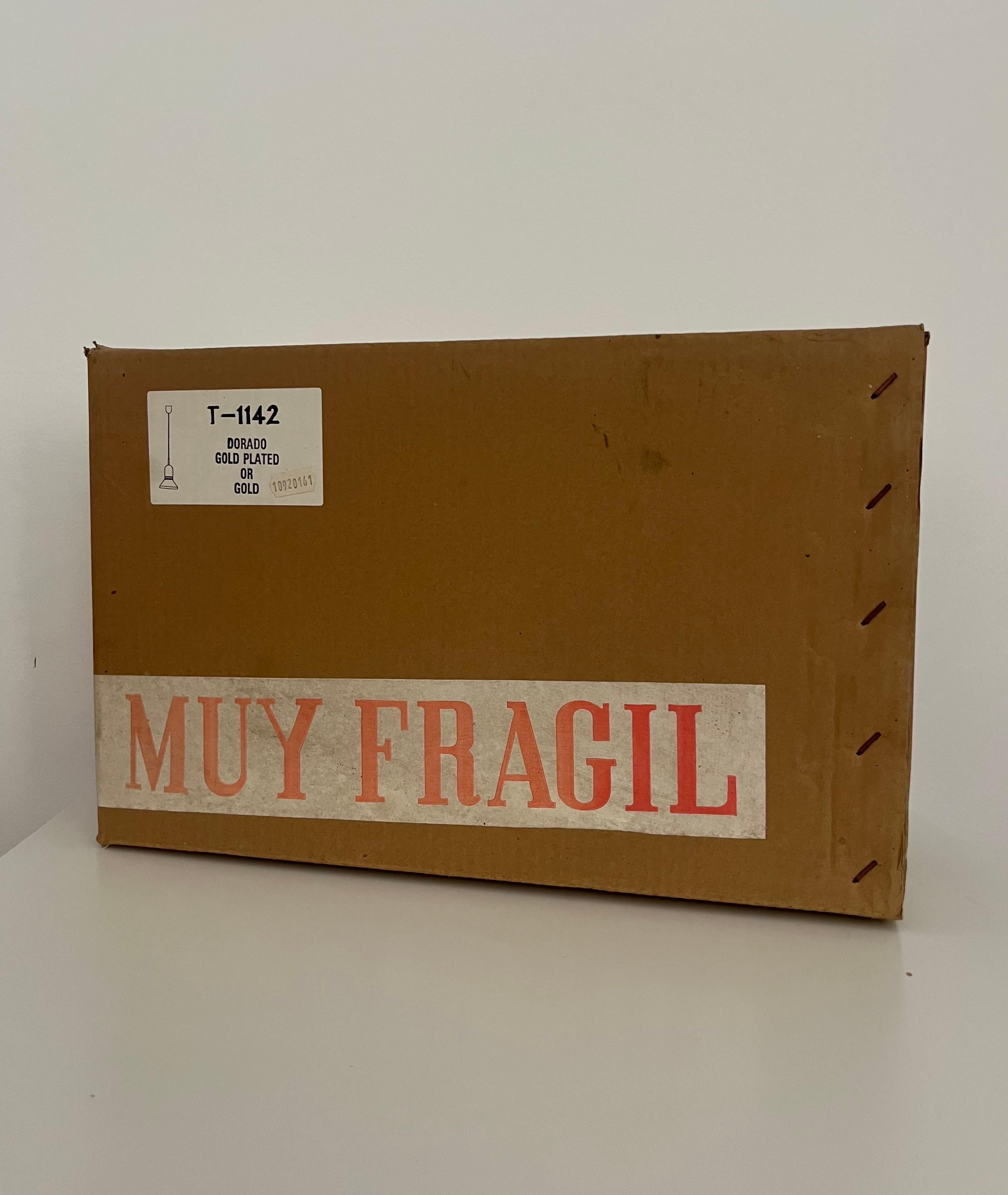 Metallo Set di tre lampadari d'oro di Estiluz, Barcellona, 1970 in vendita