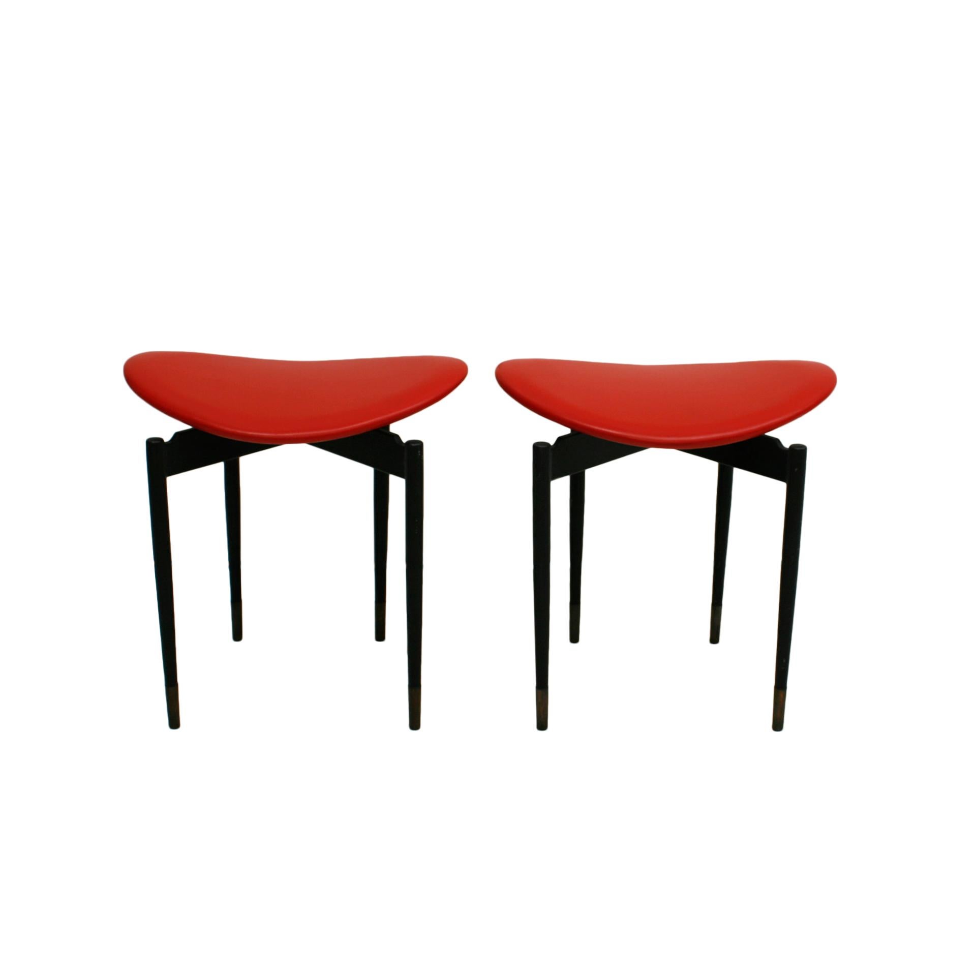 Set of two stools mod. 