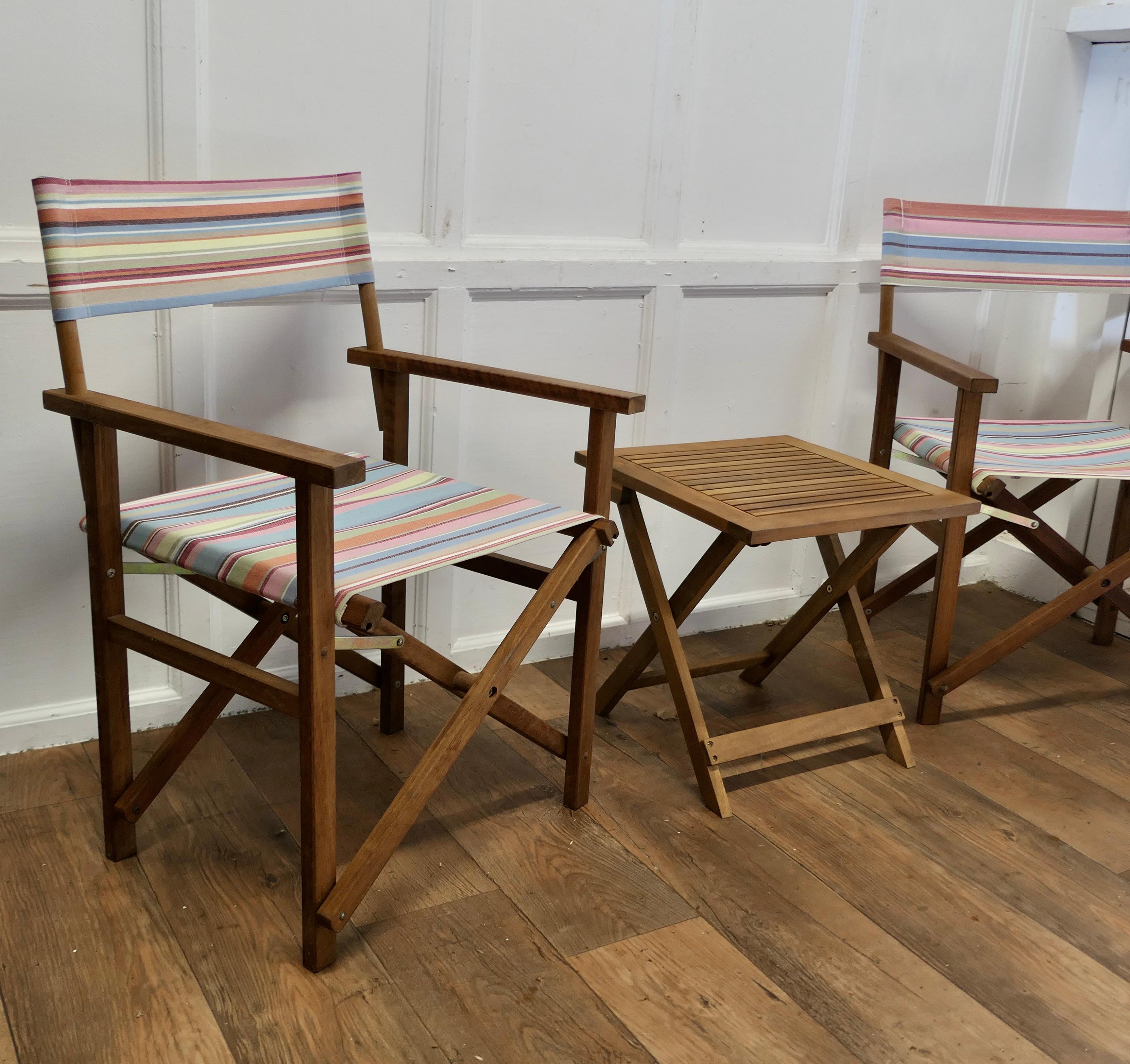Mid Century set with 2 Directors Chairs and a Coffee Table     In Good Condition For Sale In Chillerton, Isle of Wight