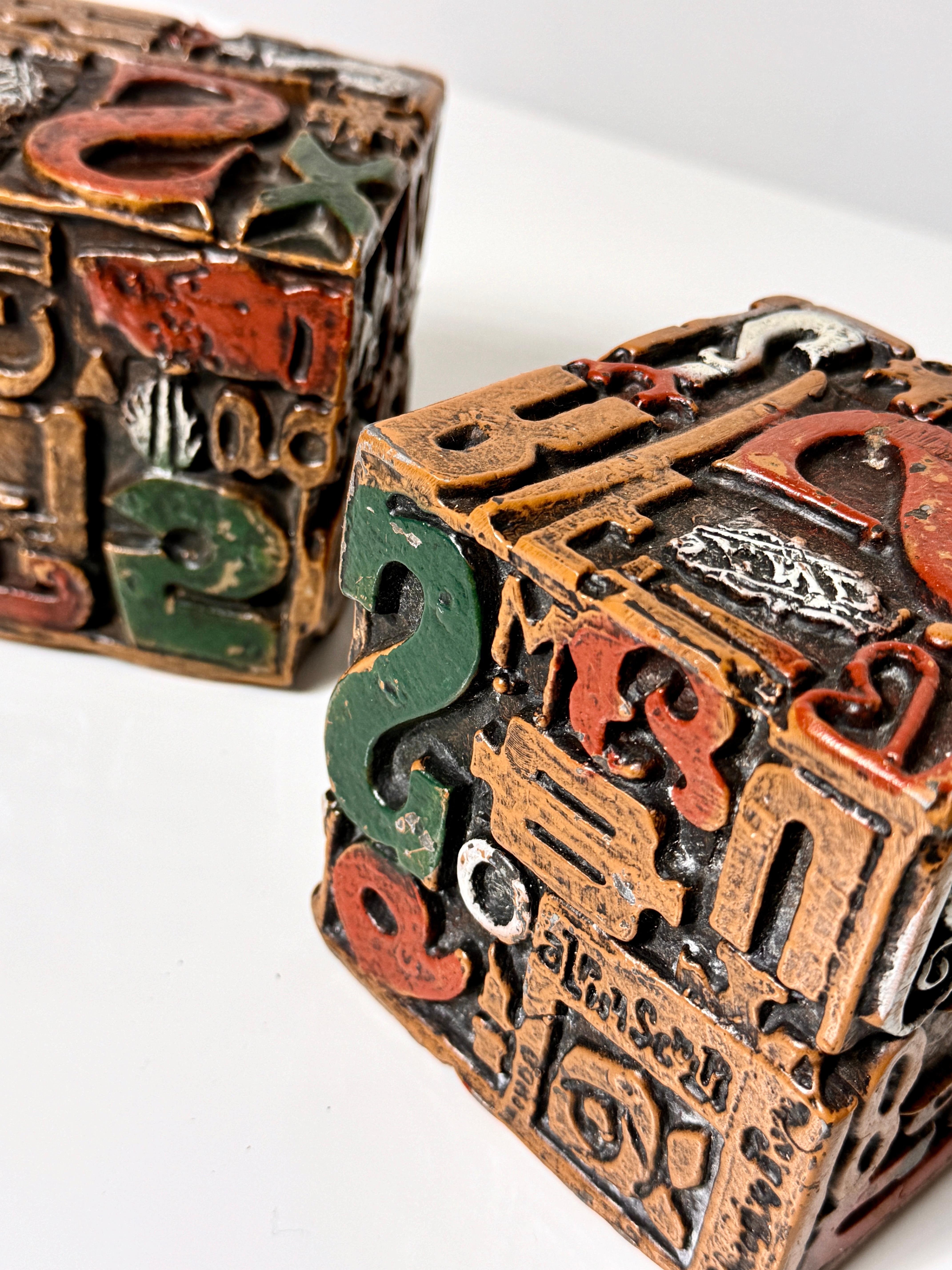 Metal Mid Century Sheldon Rose Alpha Sculpt Cube Letterpress Sculptures Bookends 1960s For Sale