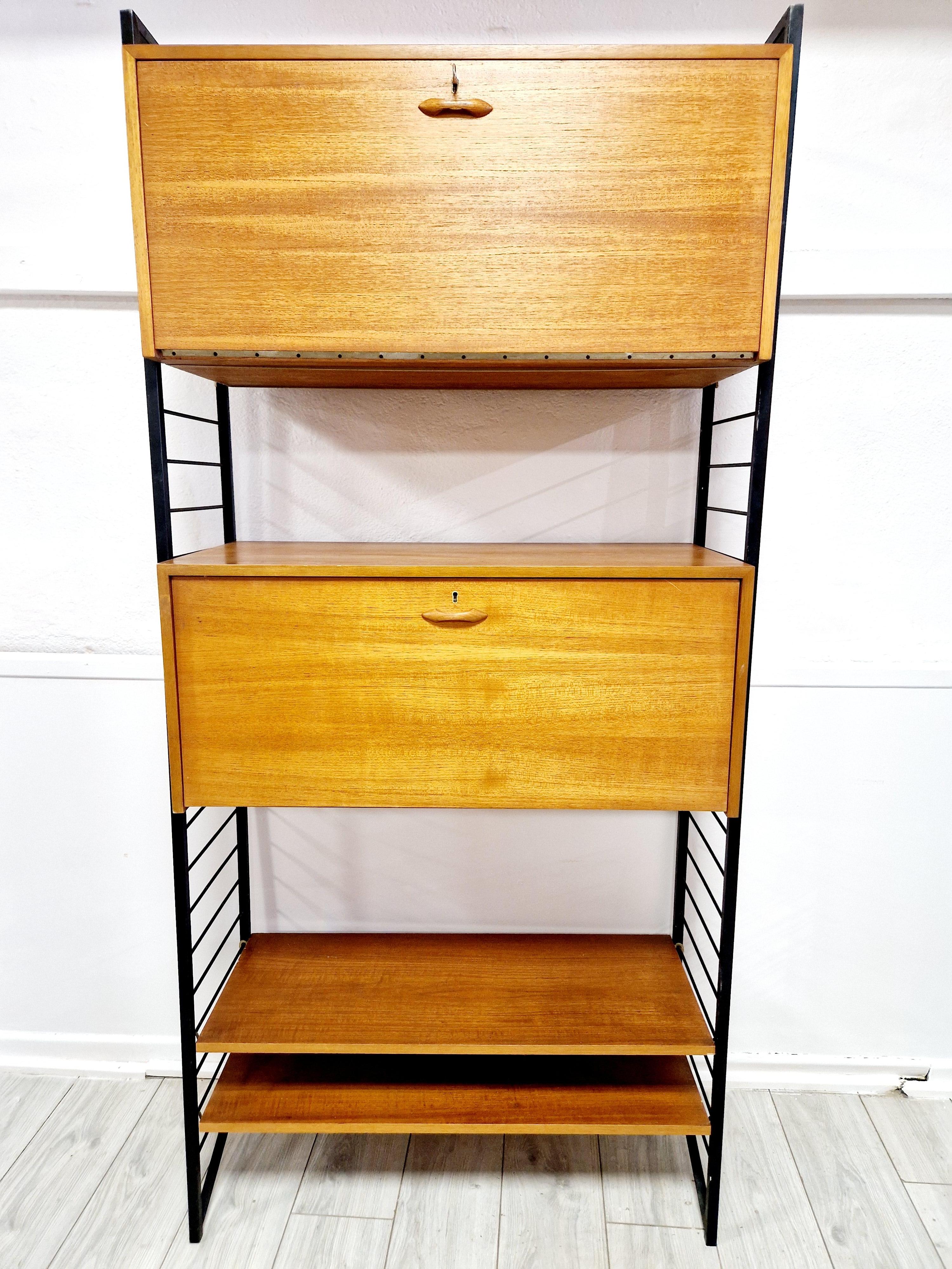Mid Century Regal Schrank Staples Ladderax (Moderne der Mitte des Jahrhunderts) im Angebot