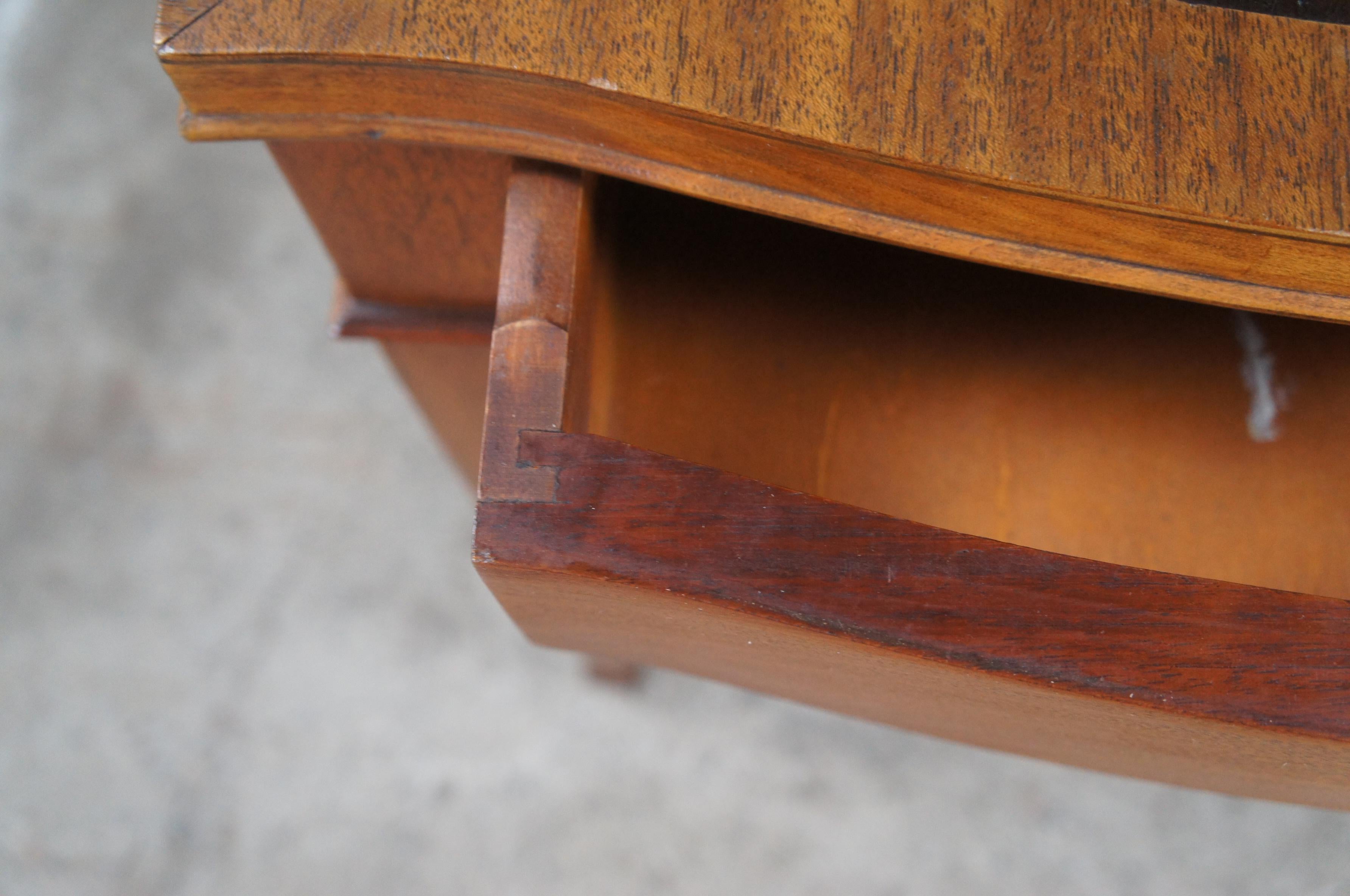 Mid Century Sheraton Style Mahogany Association Tooled Leather Top SideEnd Table For Sale 4