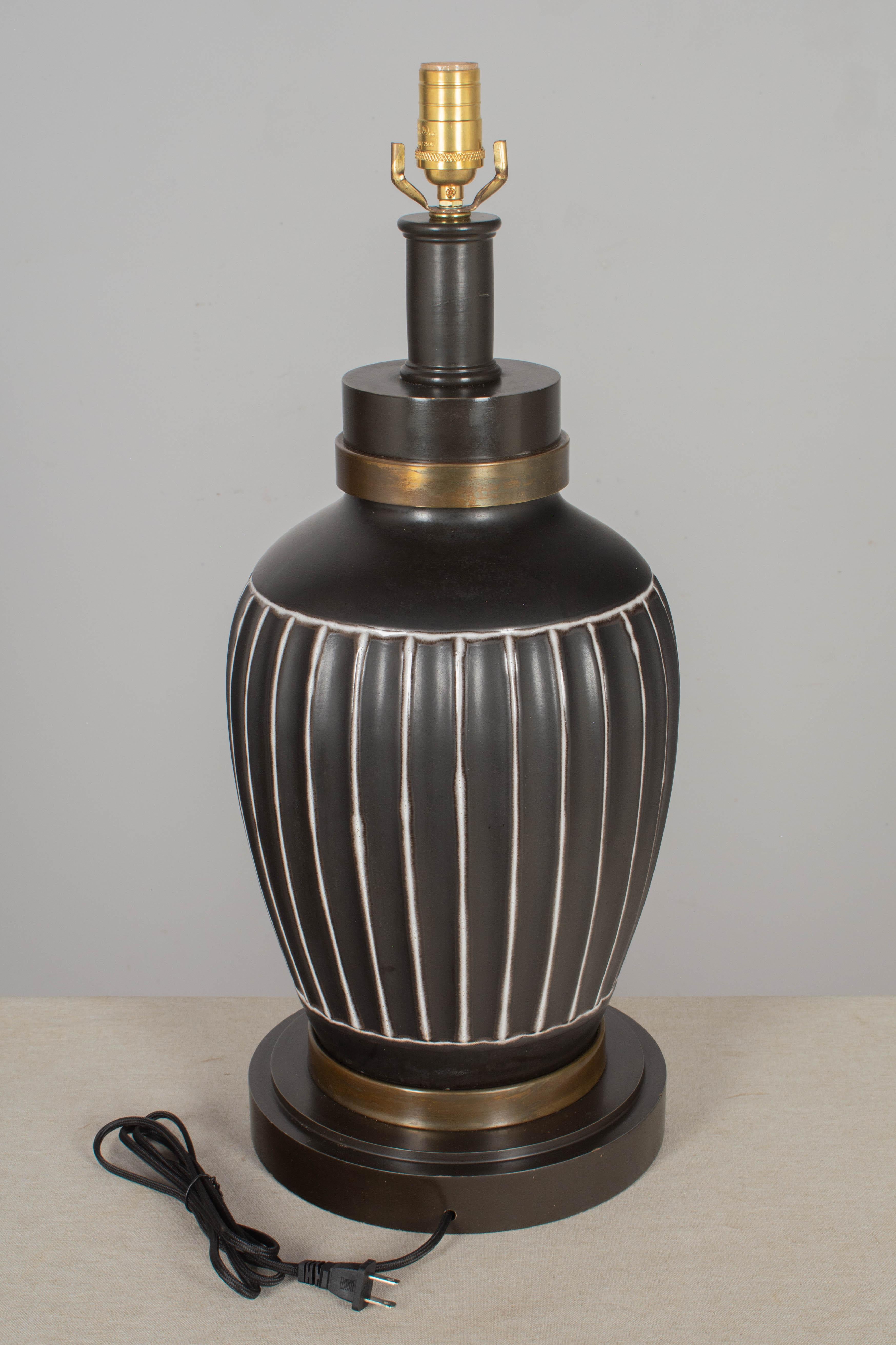Mid Century Søholm Danish Pottery Lamp In Good Condition For Sale In Winter Park, FL