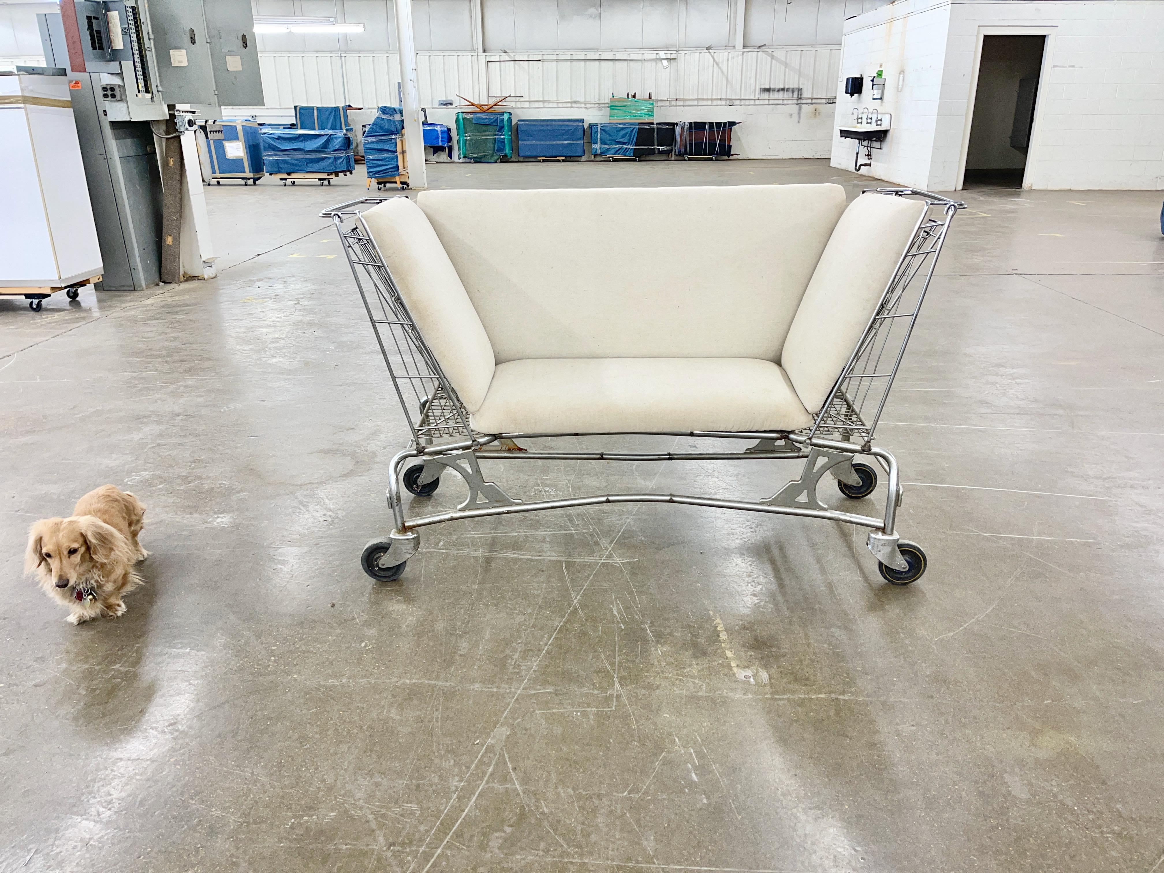 Mid-Century Shopping Cart Loveseat or Settee In Good Condition For Sale In Hanover, MA