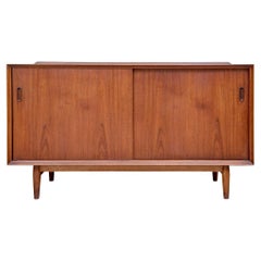 Buffet en teck du milieu du siècle de Century Furniture, fait au Danemark pour être restauré
