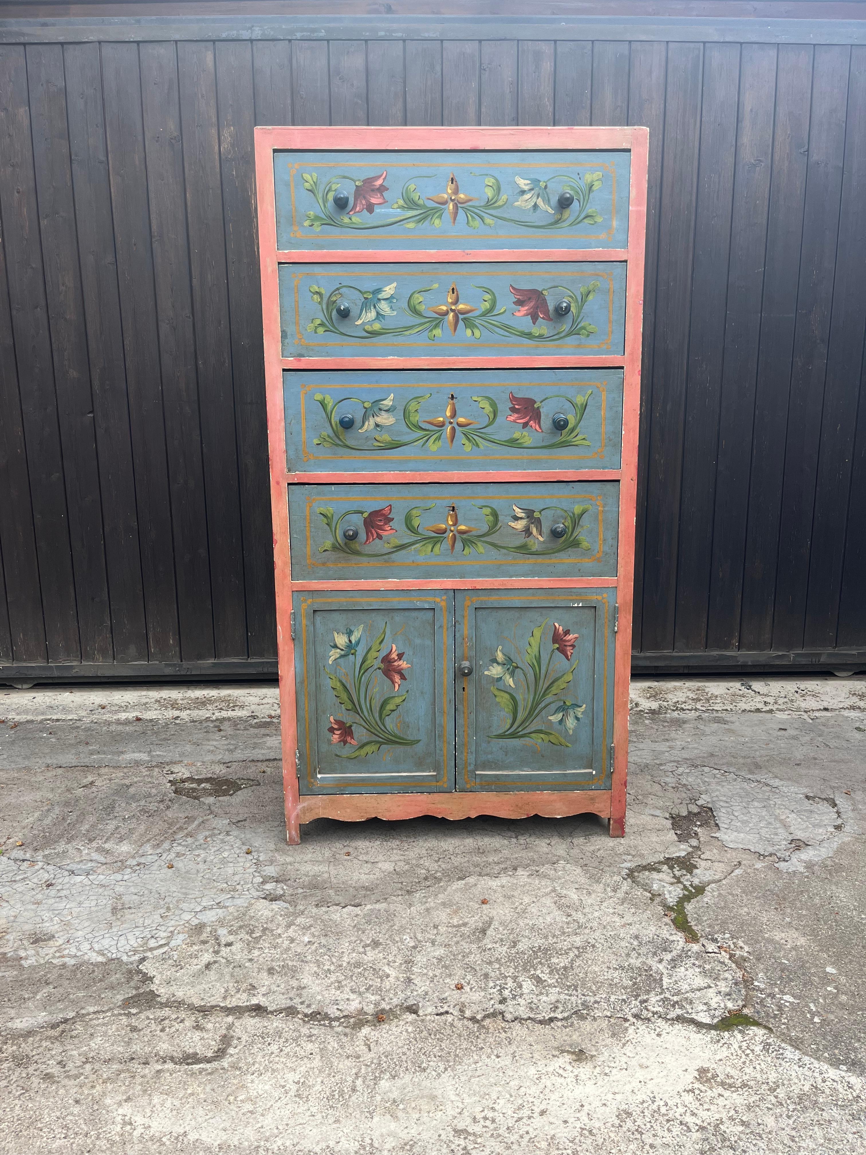 Cassettiera siciliana di metà secolo con decorazioni floreali, anni '50 in vendita 2