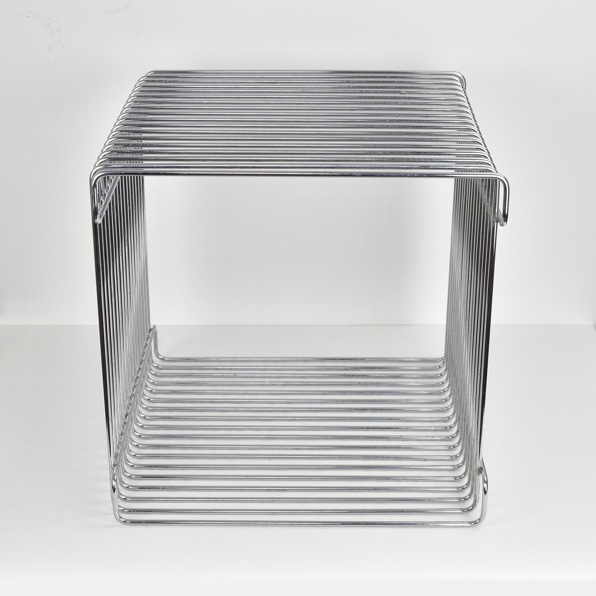 Mid-Century Side Table by Verner Panton Pantonova Wire Cube for Fritz Hansen In Good Condition For Sale In Bad Säckingen, DE