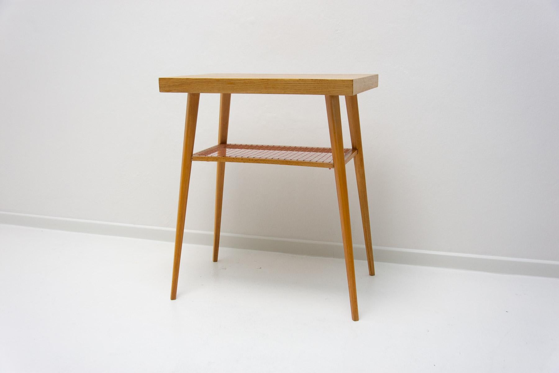 Midcentury Side Table from Dřevopodnik Holešov, Czechoslovakia, 1960s For Sale 10