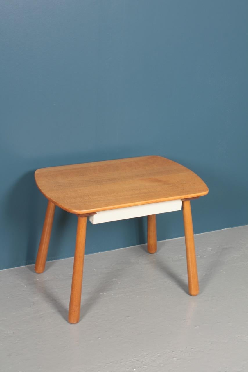 Midcentury Side Table in the Style of Phillip Achtander, Danish Modern, 1940s In Good Condition In Lejre, DK
