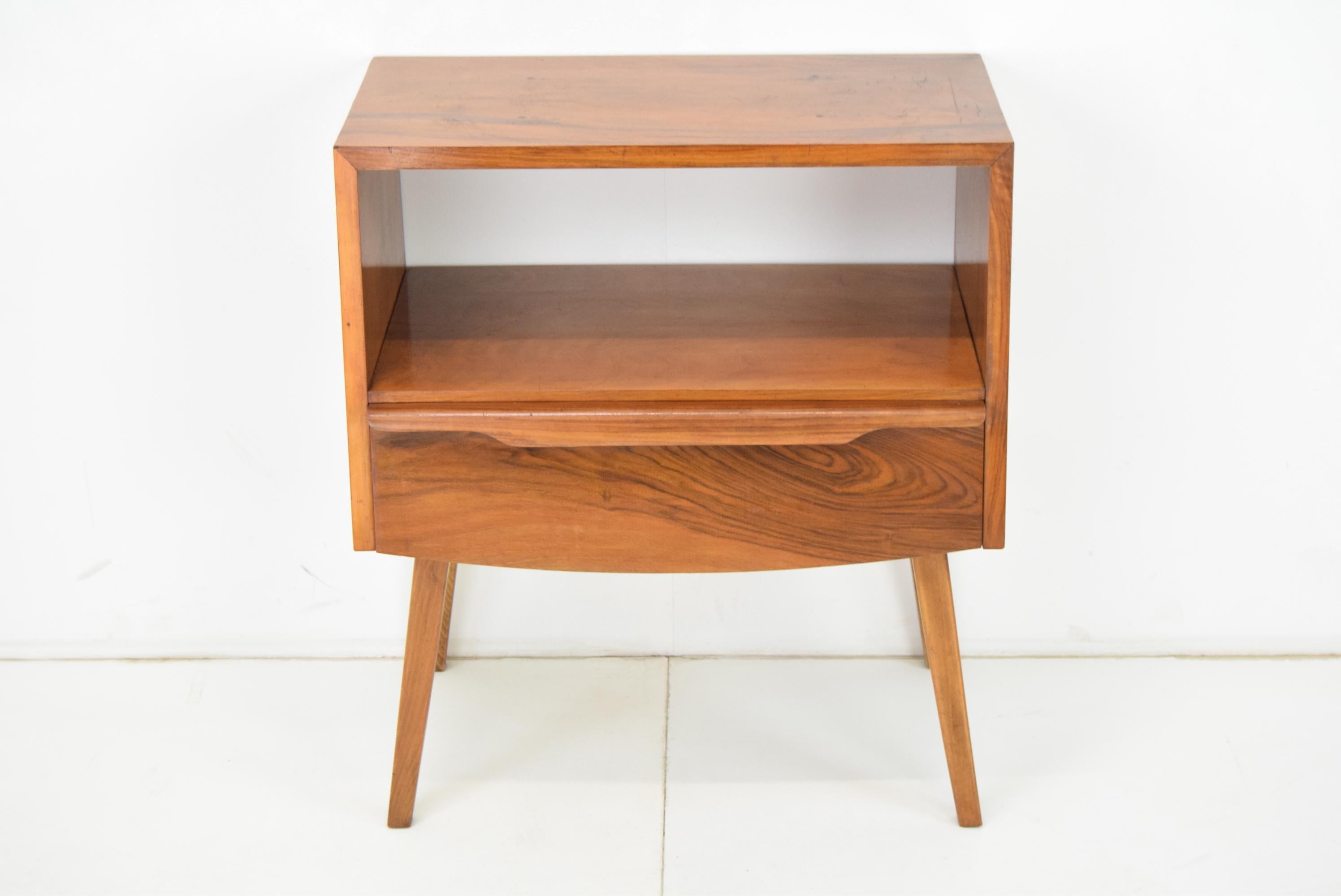 Mid-Century Modern Mid-Century Side Table or Nightstand, 1950's For Sale