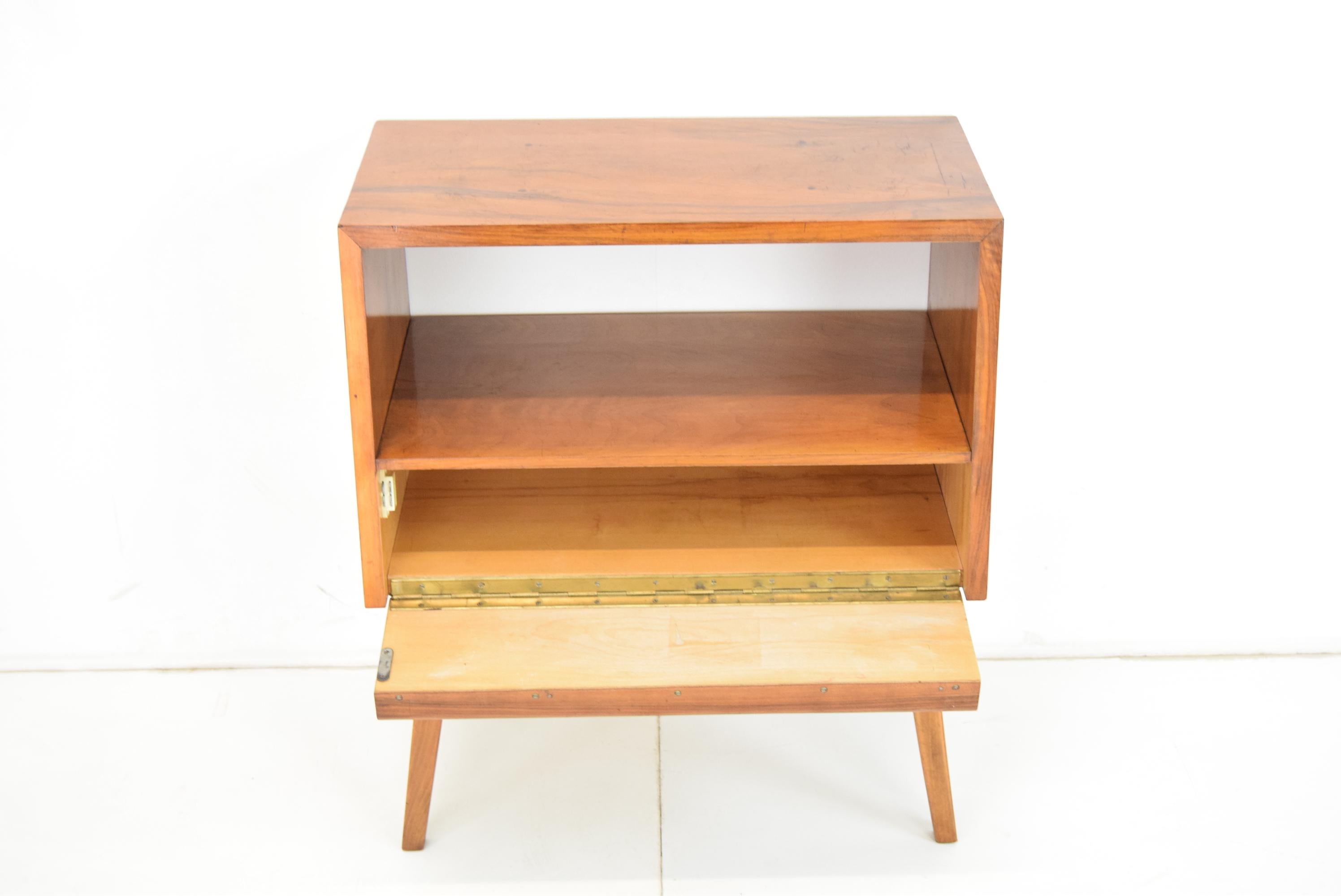 Mid-20th Century Mid-Century Side Table or Nightstand, 1950's For Sale
