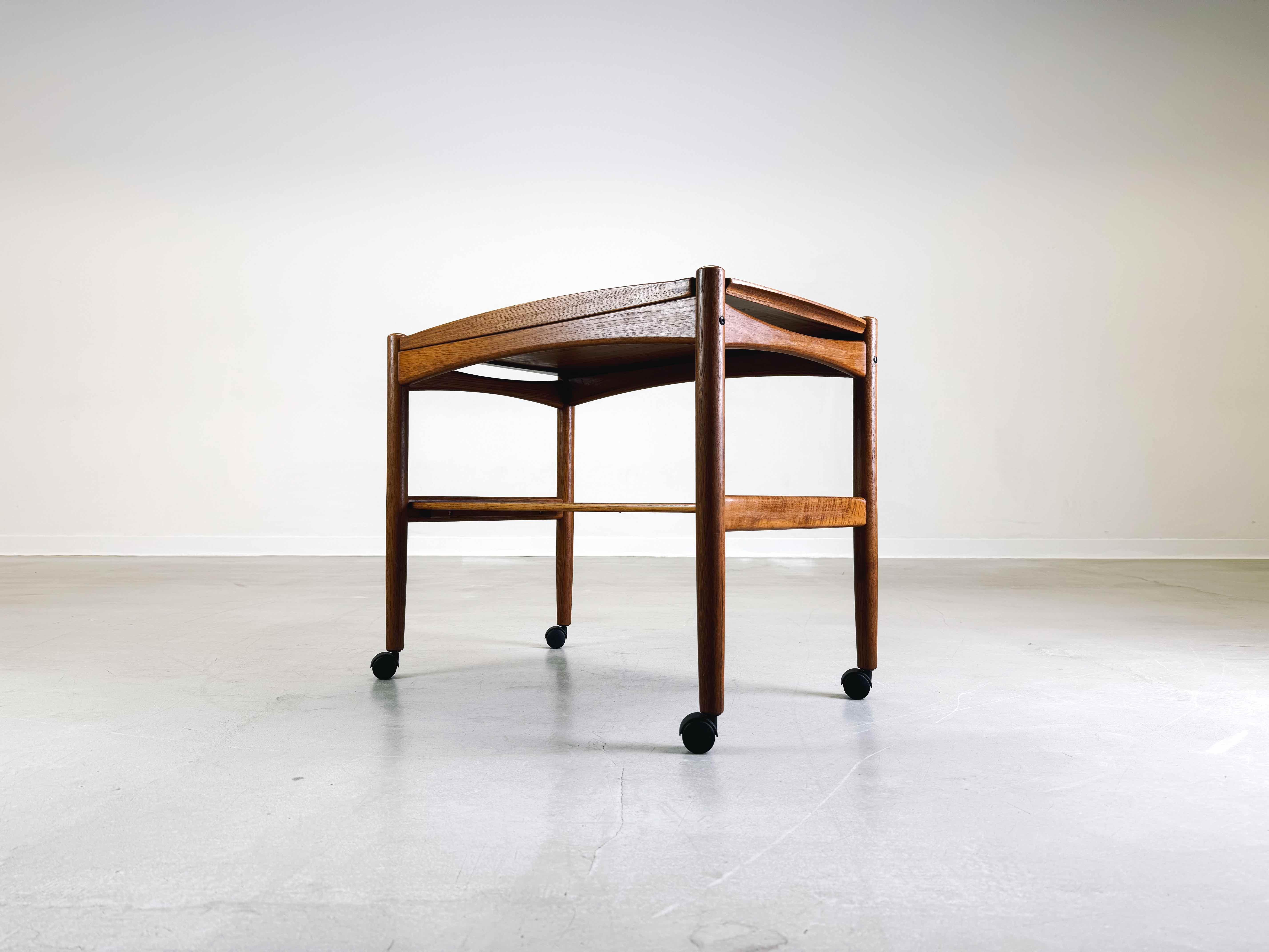 Mid Century Beistelltisch Servierwagen Teewagen Poul Hundevad (Moderne der Mitte des Jahrhunderts) im Angebot