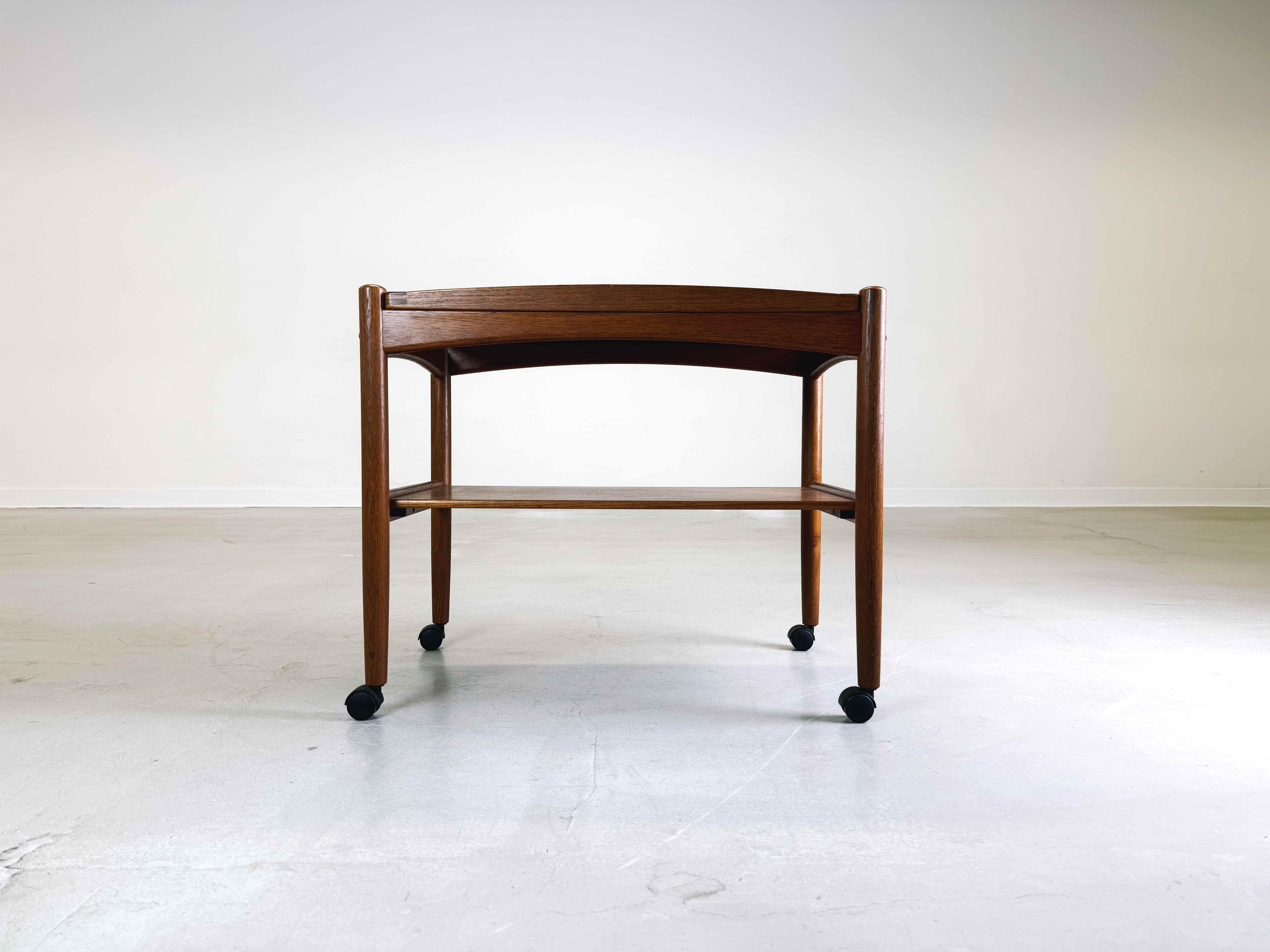 Mid Century Beistelltisch Servierwagen Teewagen Poul Hundevad (Dänisch) im Angebot