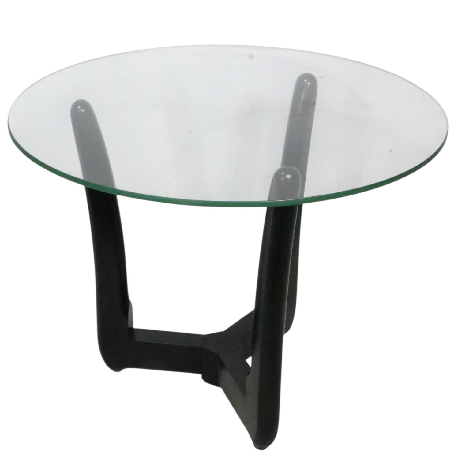 Mid Century Side Table with Glass Top and Organic Form Wood Base att to Pearsall (Moderne der Mitte des Jahrhunderts) im Angebot