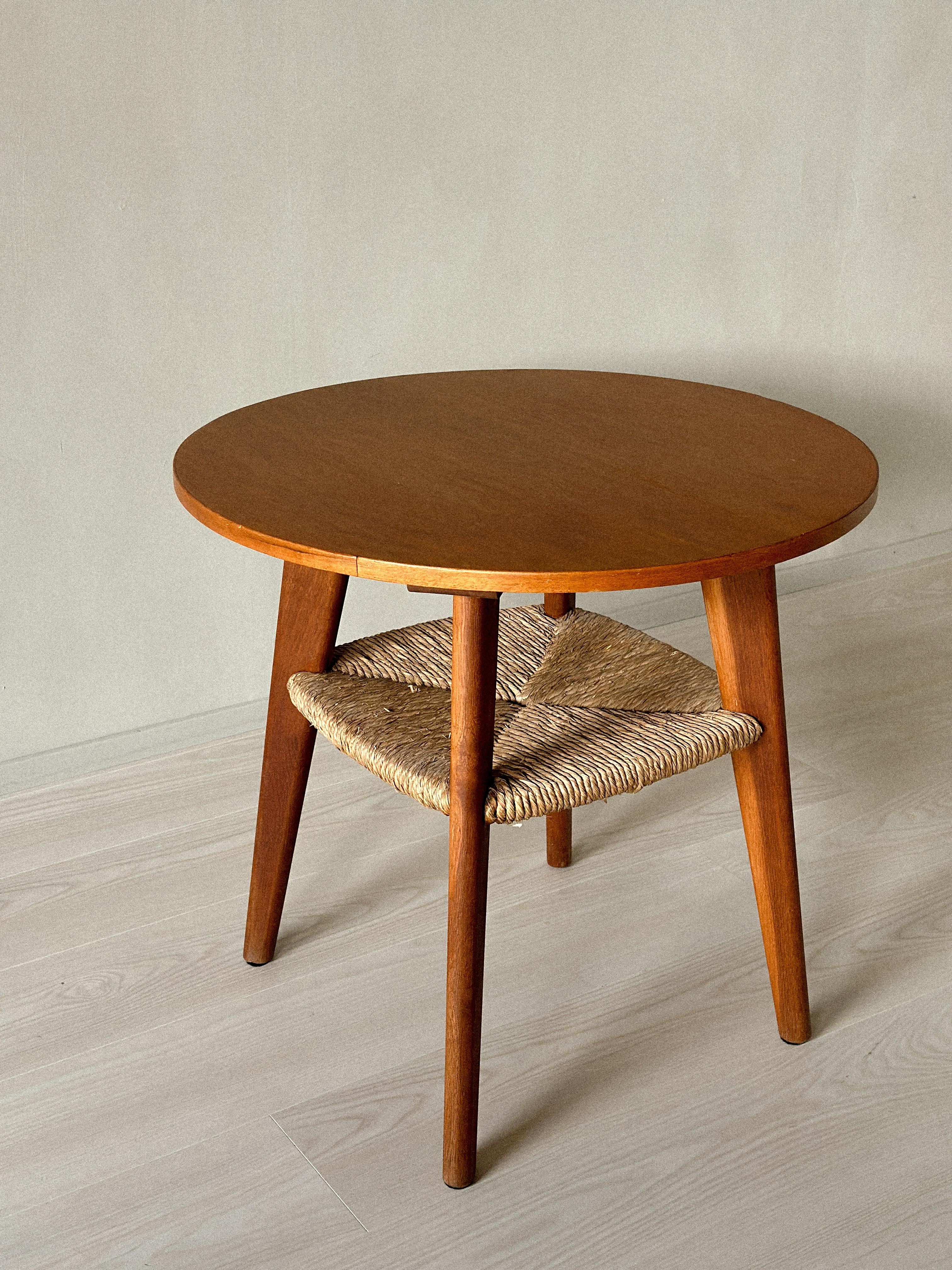 Métal Mid-Century Side Table with Rush Shelf, Unknown Designer, Denmark, c. 1960s en vente