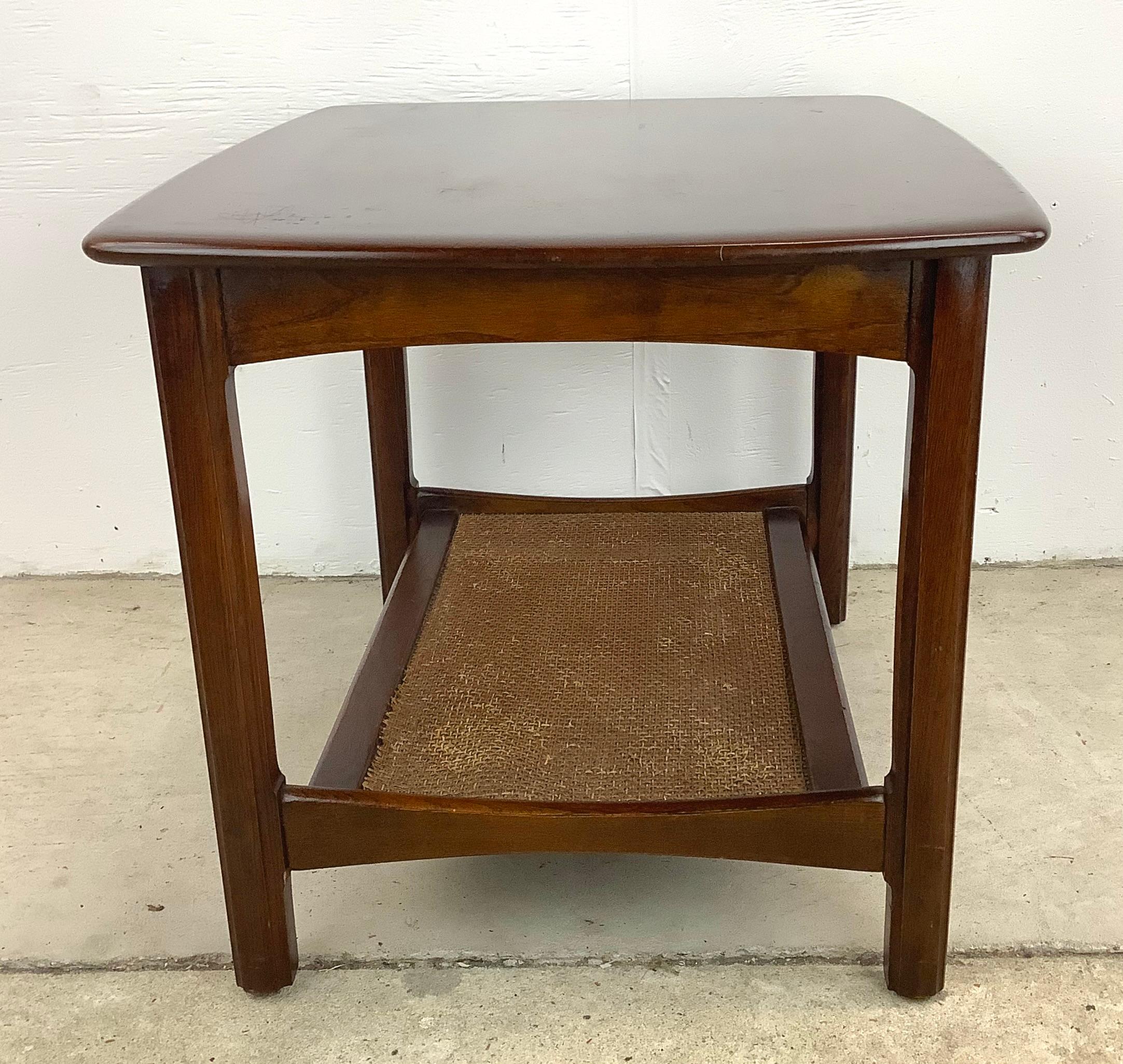 Mid-Century Side Table With Shelf  In Fair Condition For Sale In Trenton, NJ