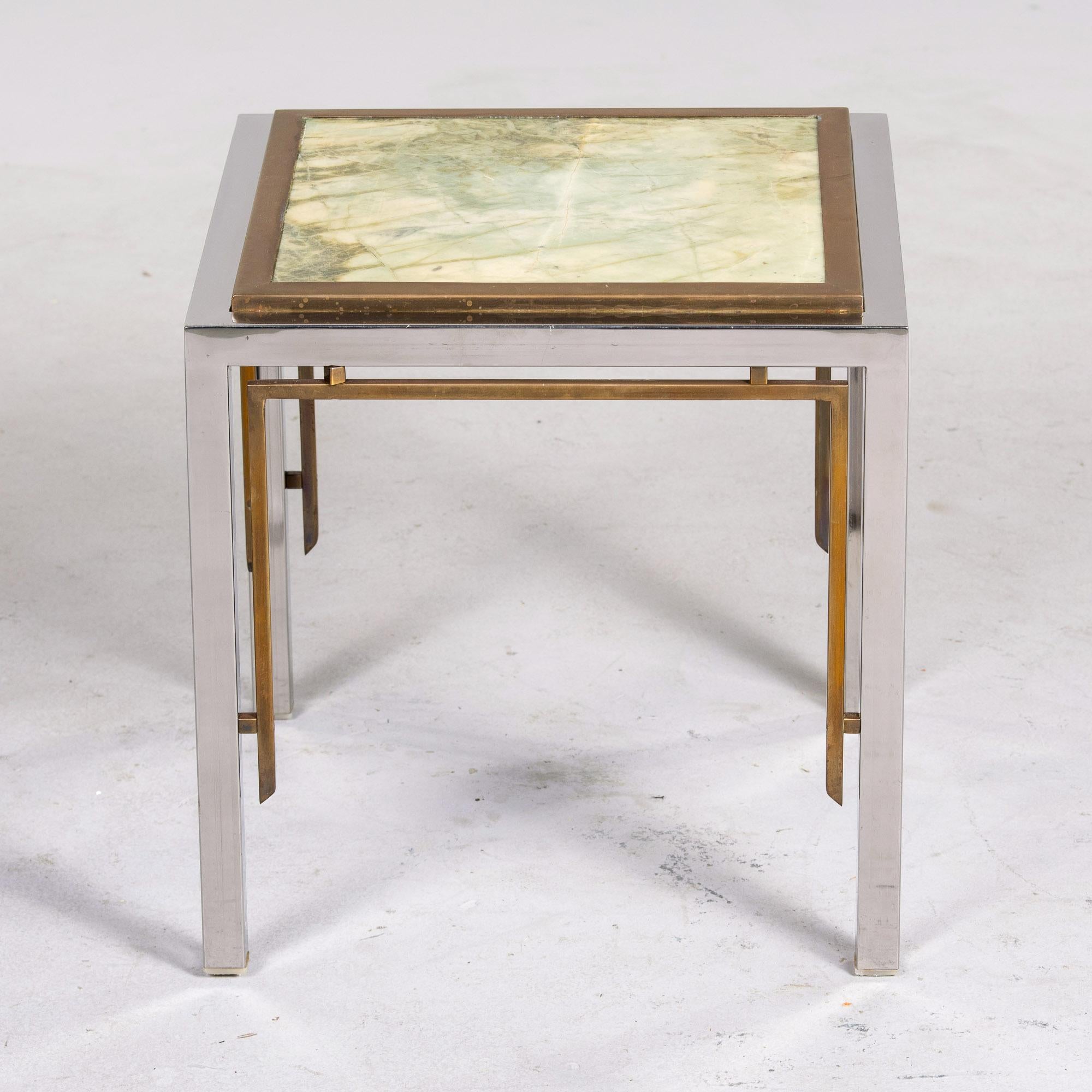 Mid-Century Modern Table d'appoint Mid Century avec structure en acier + laiton et plateau en marbre en vente