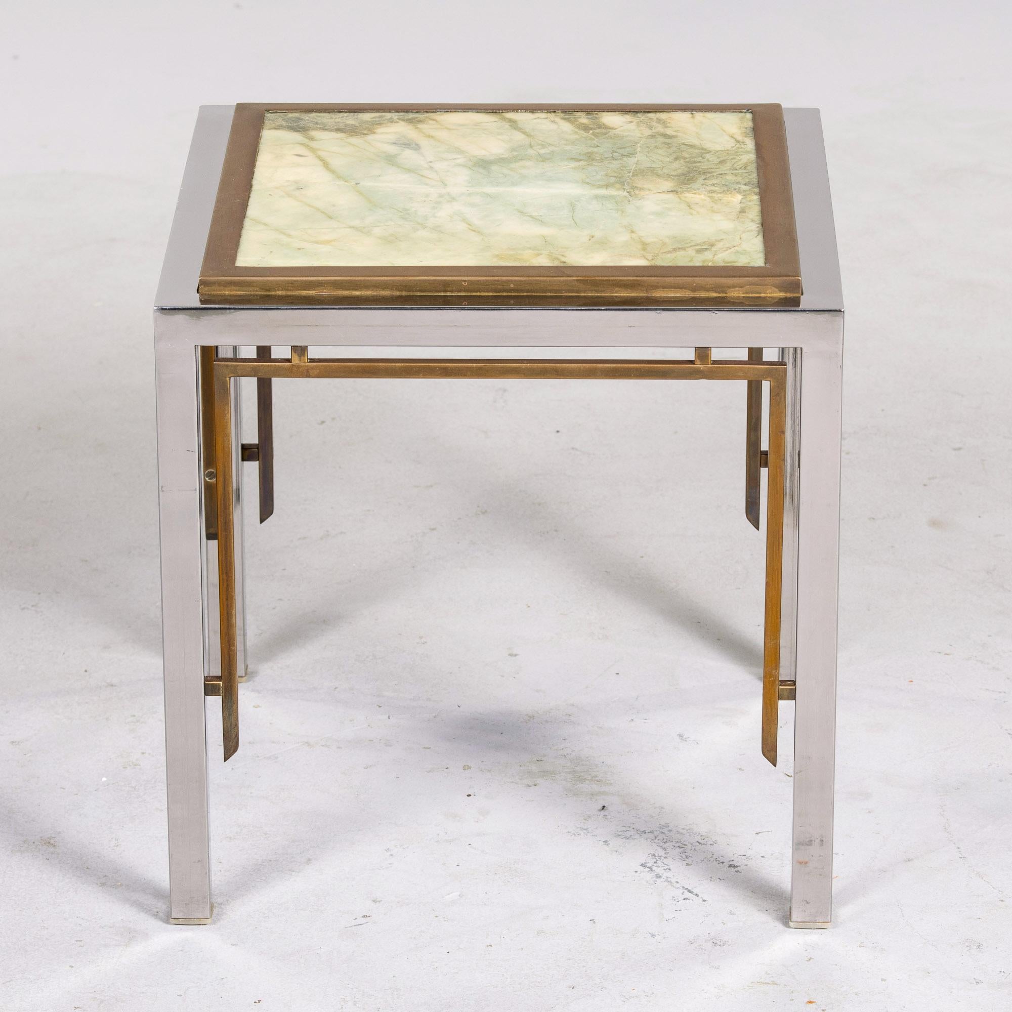 Anglais Table d'appoint Mid Century avec structure en acier + laiton et plateau en marbre en vente