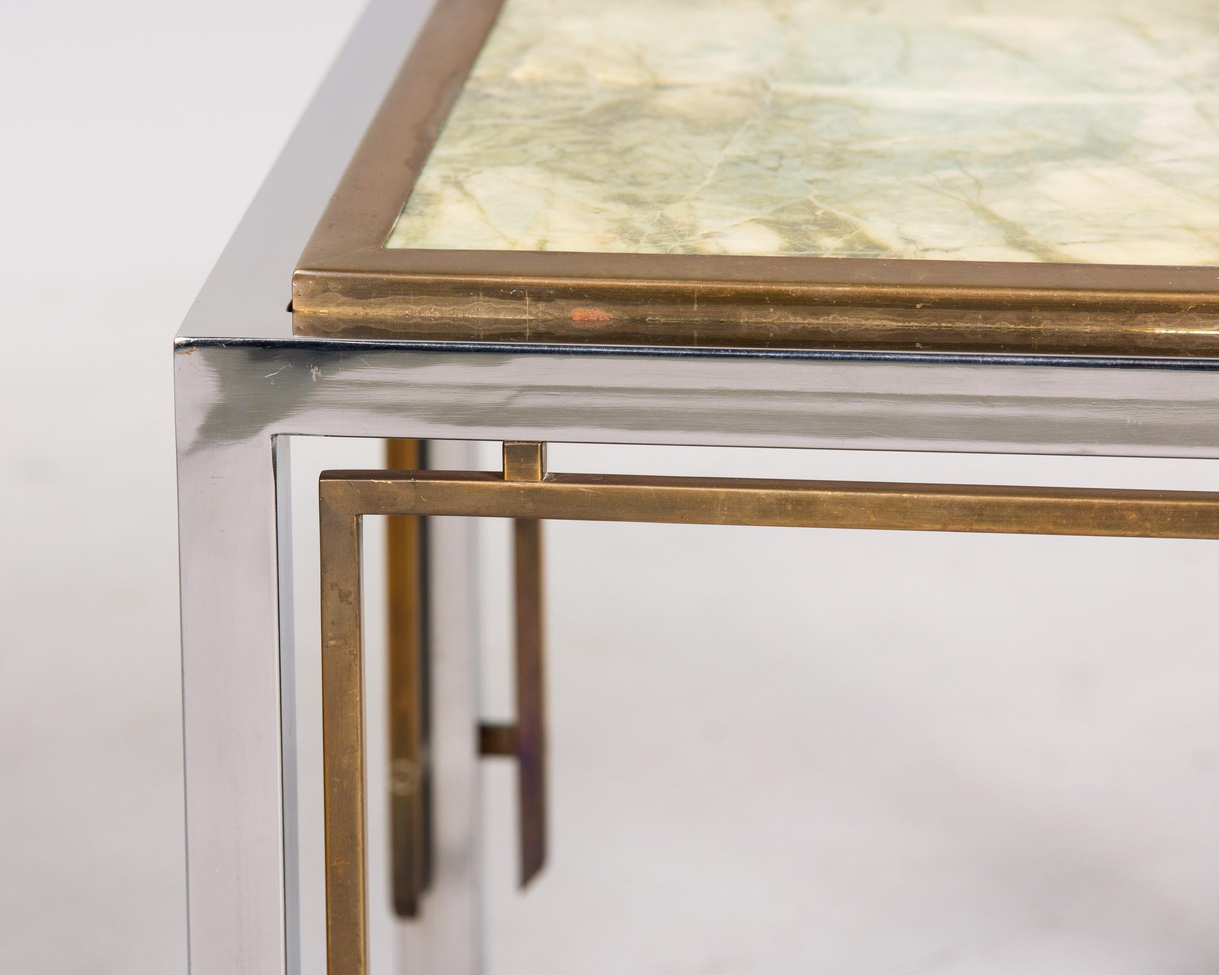 Table d'appoint Mid Century avec structure en acier + laiton et plateau en marbre en vente 1