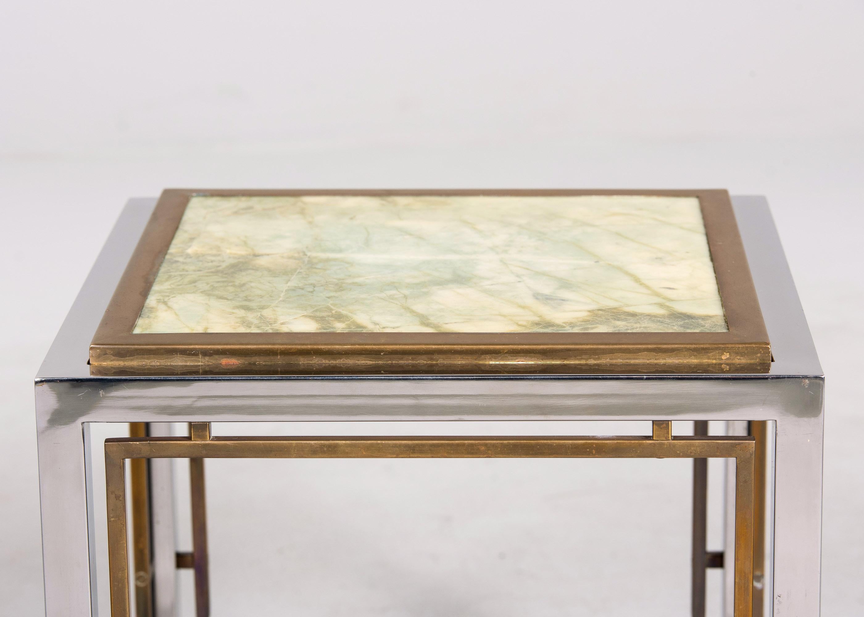 Table d'appoint Mid Century avec structure en acier + laiton et plateau en marbre en vente 2