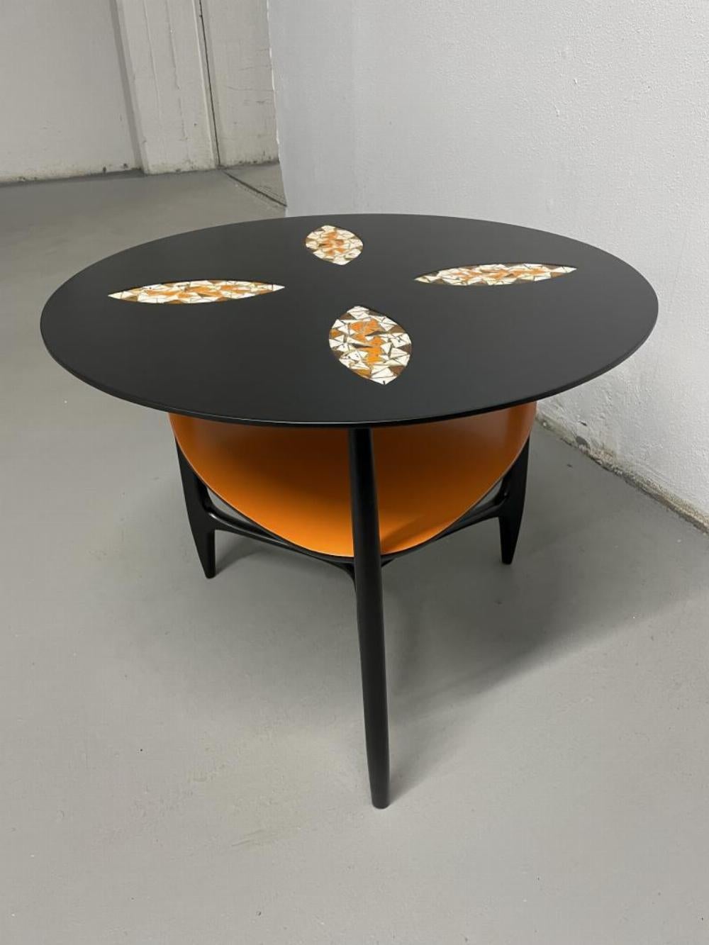 Italian Mid Century side table with Vintage Hand Painted Tile Inset. For Sale