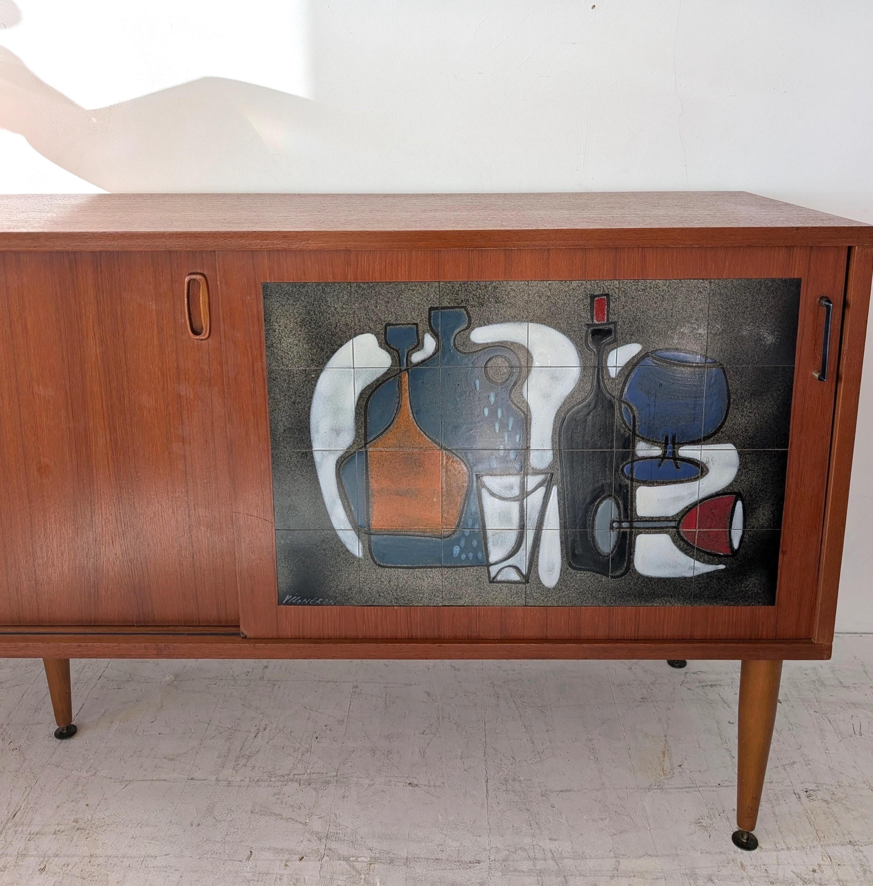 Credenza di metà secolo di Alfred Hendrickx, anni '60, teak e piastrelle di ceramica Vigneron in vendita 2