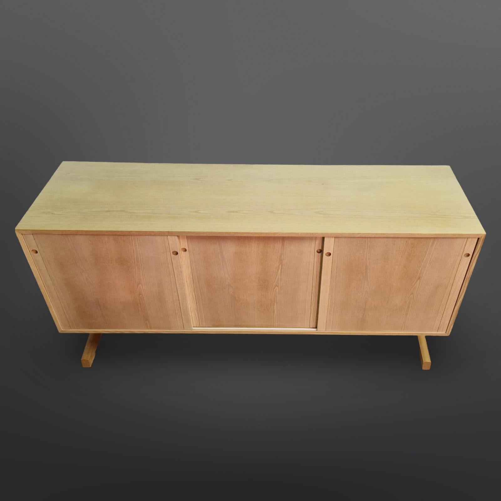 Buffet du milieu du siècle par Ditte & Adrian Heath pour France & son, Danemark années 1960 Bon état - En vente à ECHT, NL
