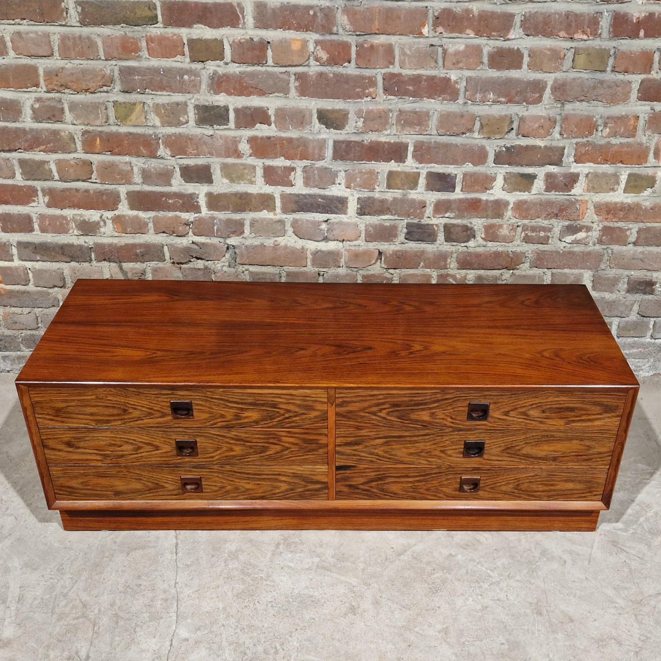 Mid Century sideboard by Erik Brouer, Denmark, 1970's In Good Condition For Sale In Brussels , BE