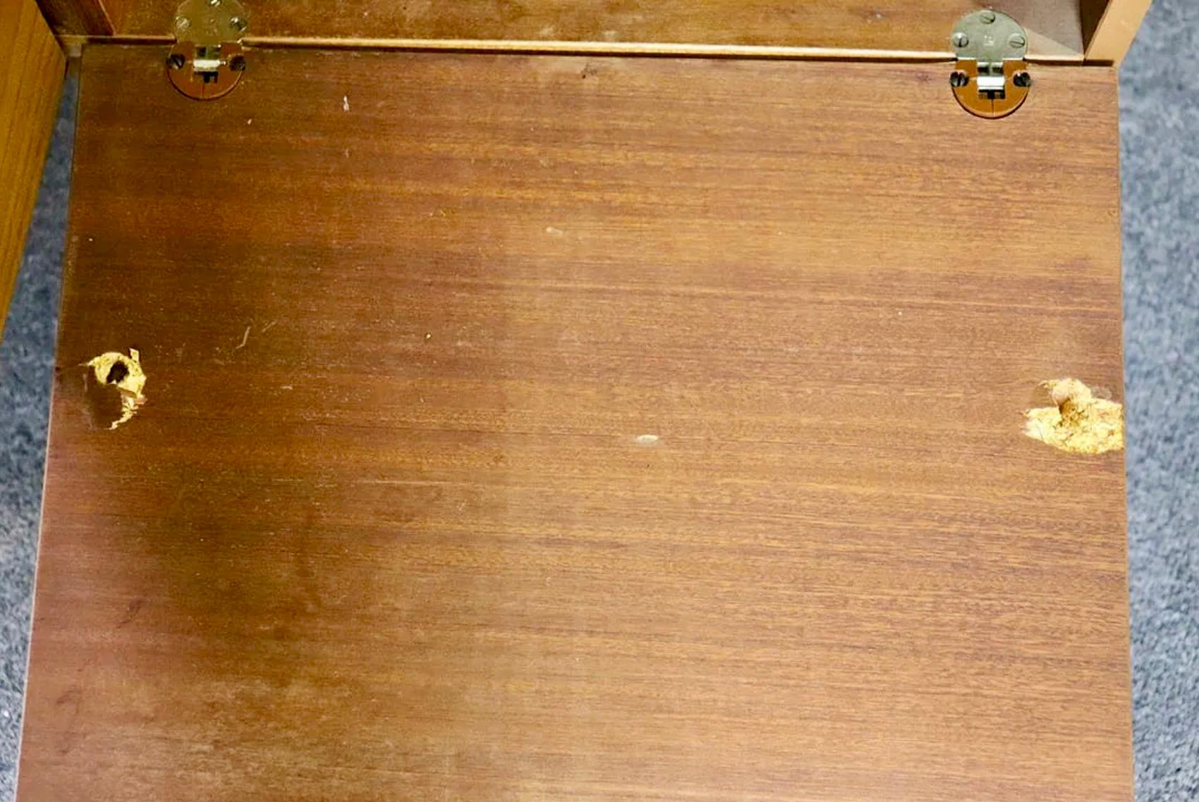 Credenza di metà secolo di Europa in vendita 1