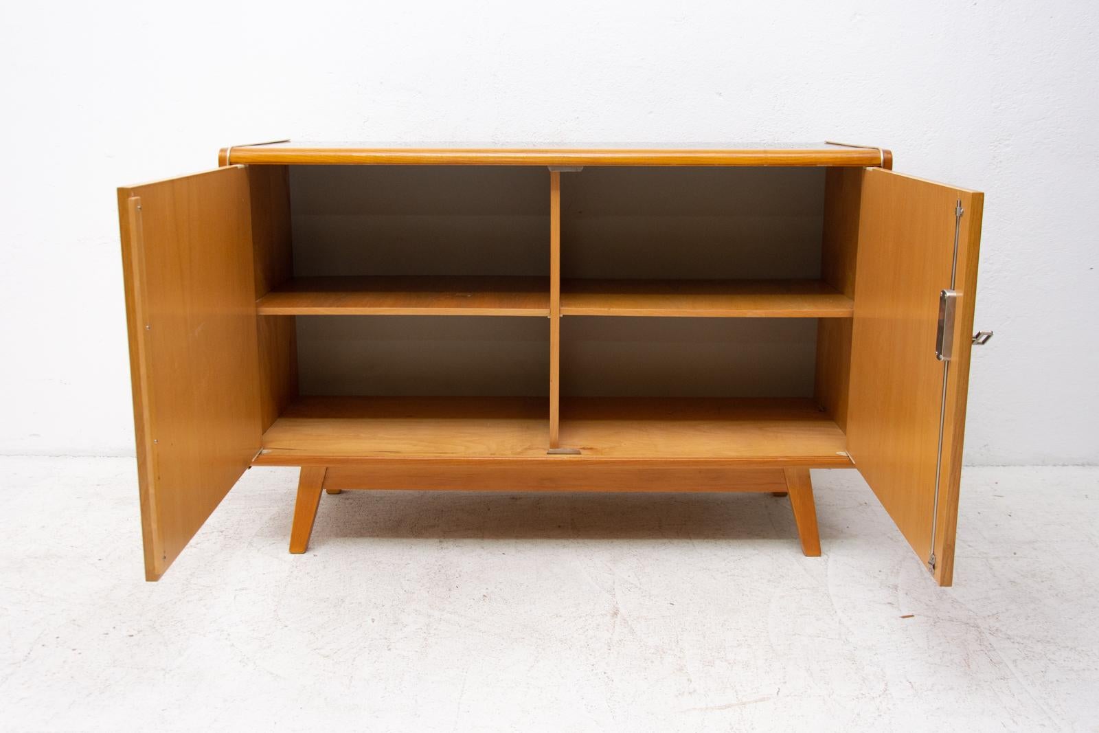 Midcentury Sideboard by Hubert Nepožitek & Bohumil Landsman for Jitona, 1960s 6