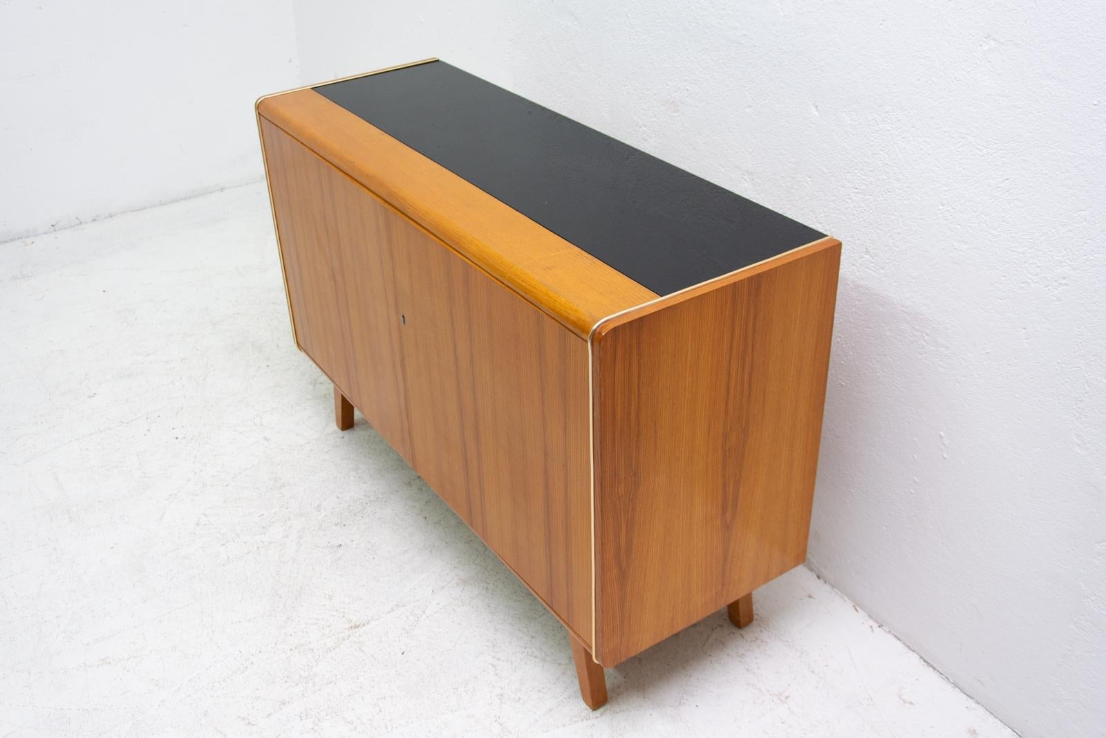 Midcentury Sideboard by Hubert Nepožitek & Bohumil Landsman for Jitona, 1960s 1