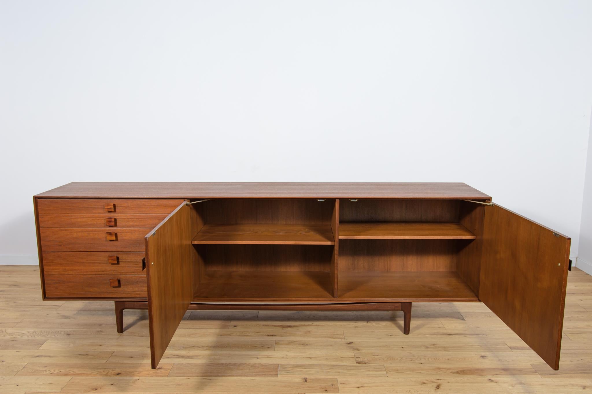 Mid-Century Sideboard by Ib Kofod Larsen for G-Plan, 1960s For Sale 2