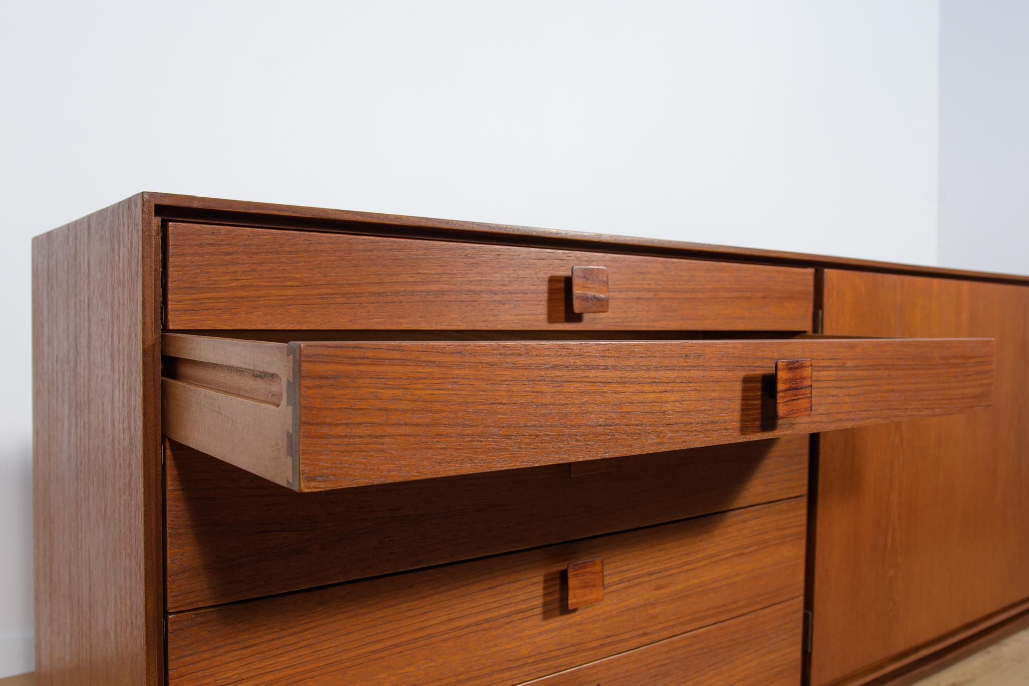 Mid-Century Sideboard by Ib Kofod Larsen for G-Plan, 1960s For Sale 8