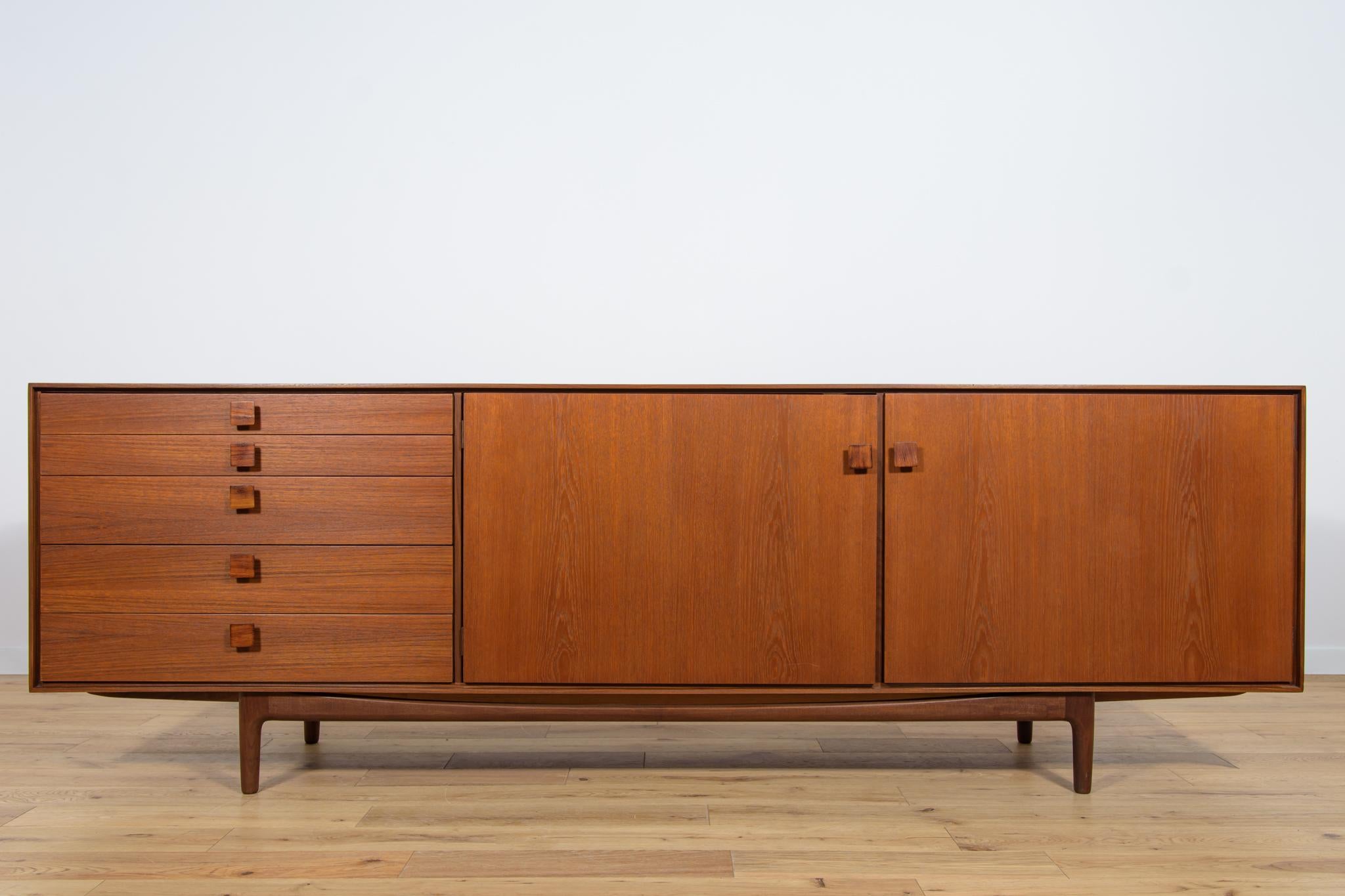 British Mid-Century Sideboard by Ib Kofod Larsen for G-Plan, 1960s For Sale