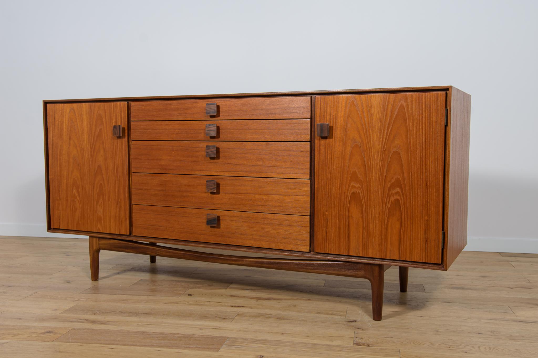 Woodwork Mid-Century Sideboard by Ib Kofod Larsen for G-Plan, 1960s For Sale