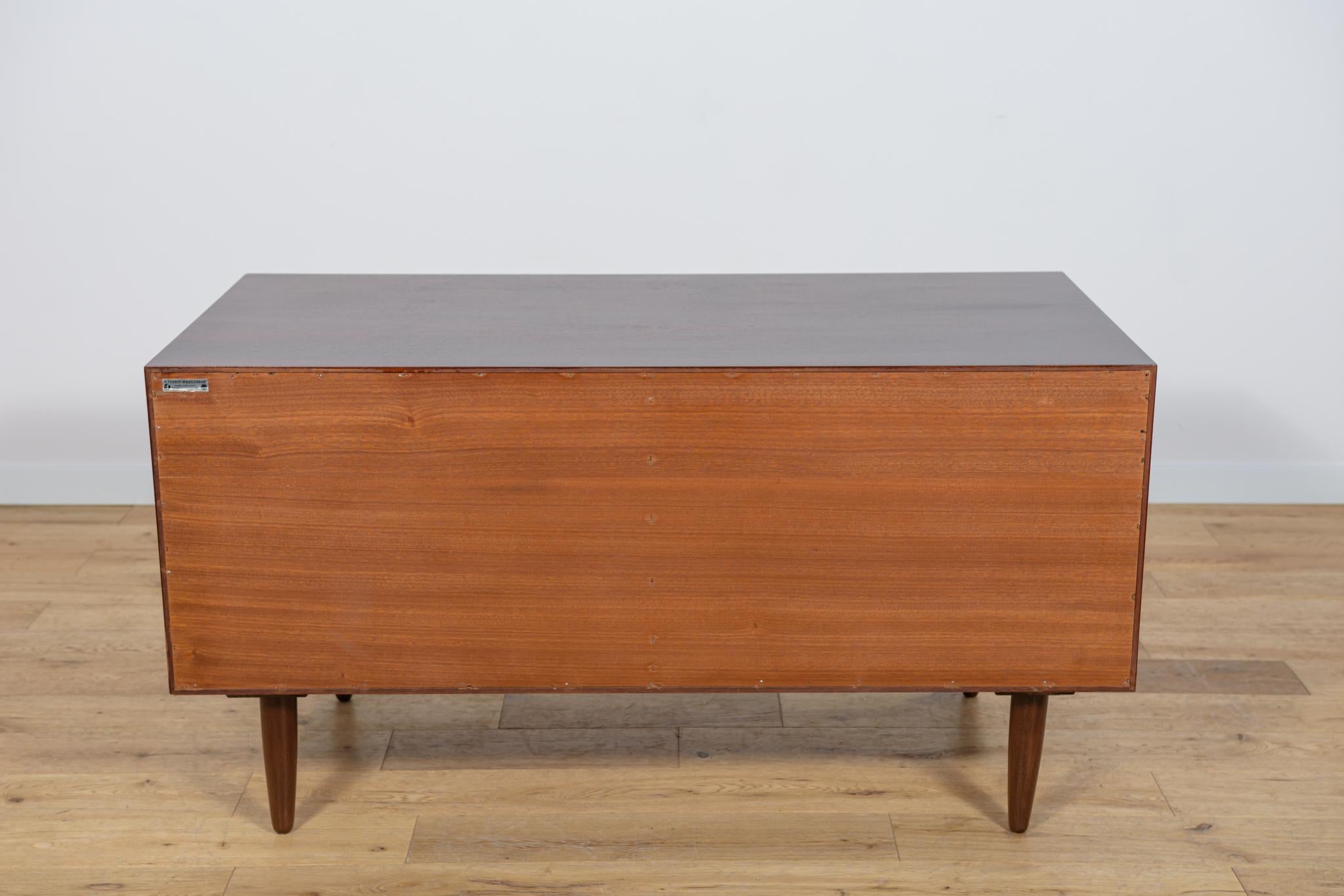 Woodwork Mid-Century Sideboard by Ib Kofod-Larsen for G-Plan, 1960s For Sale