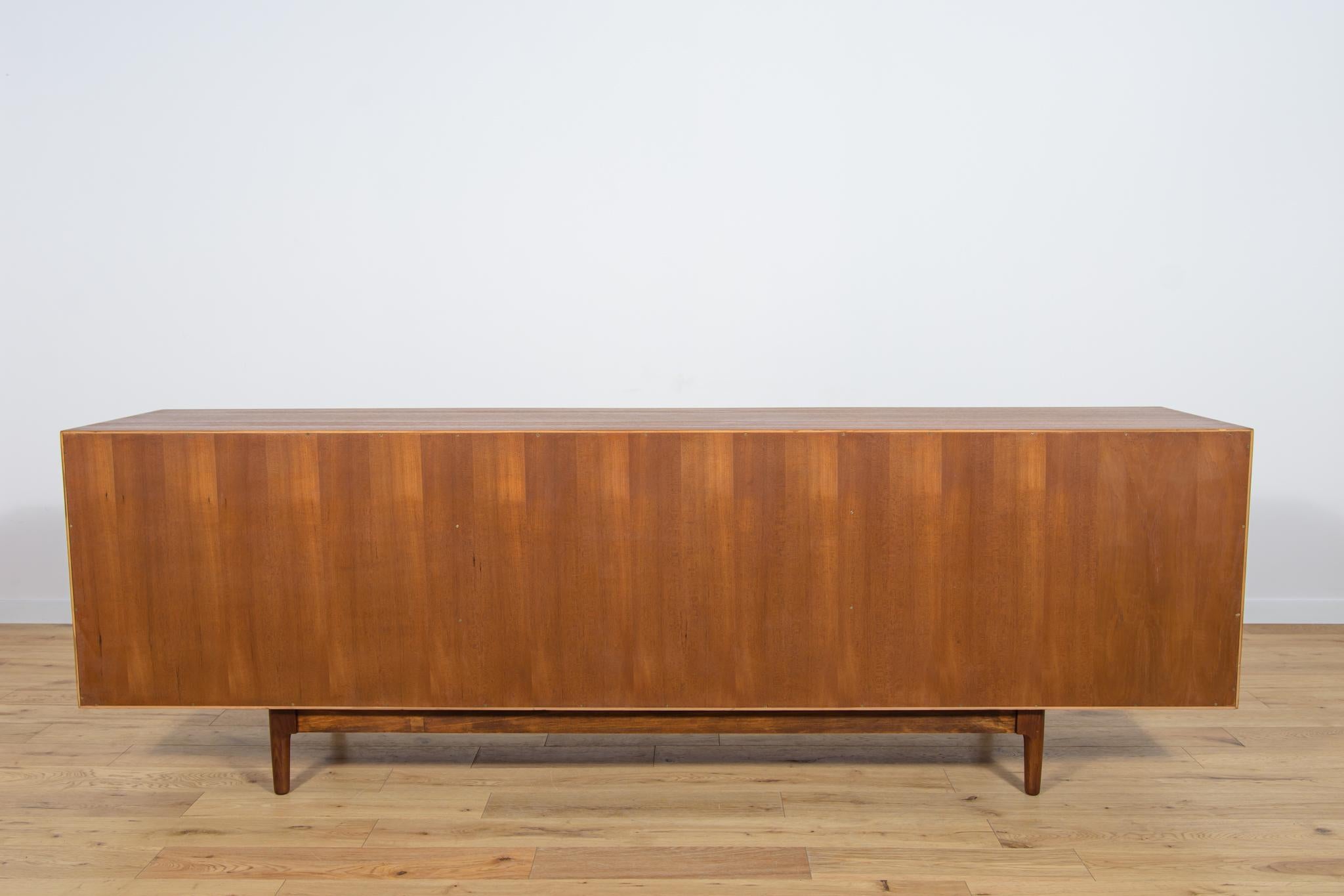 Mid-Century Sideboard by Ib Kofod Larsen for G-Plan, 1960s In Excellent Condition For Sale In GNIEZNO, 30