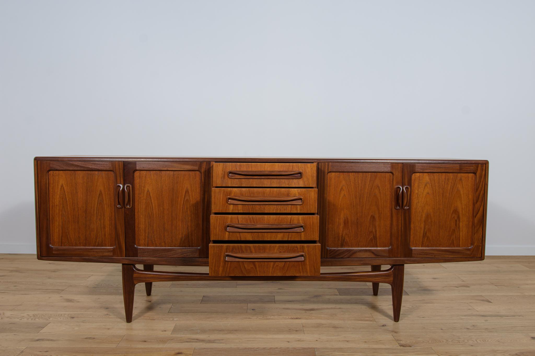 Teak Mid Century sideboard by Victor Wilkins for G-Plan, 1960s For Sale