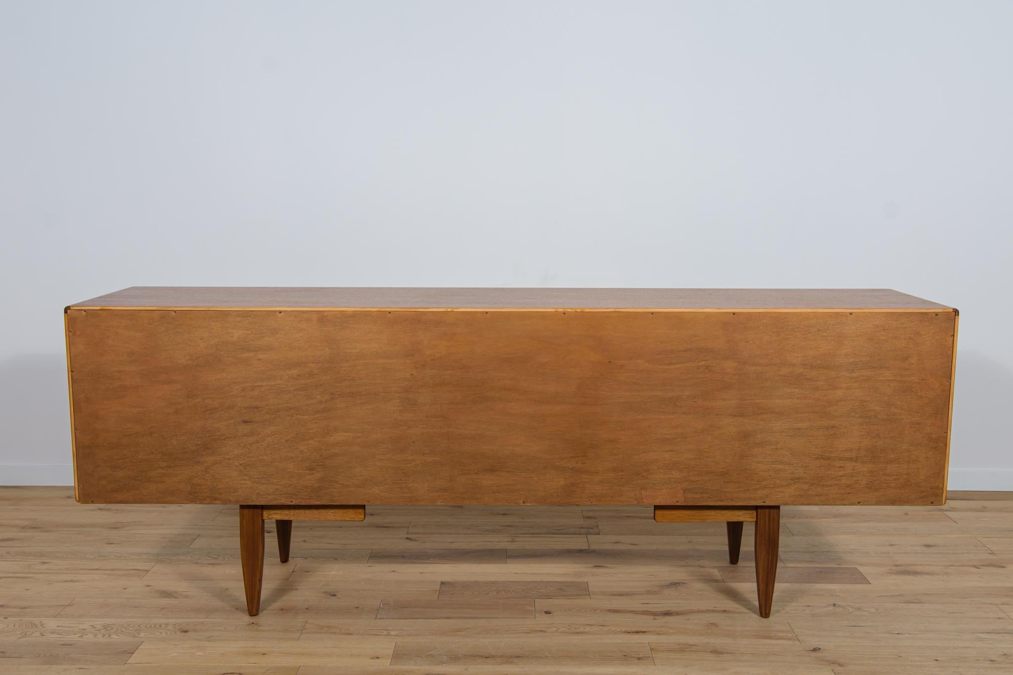 British Mid Century sideboard by Victor Wilkins for G-Plan, 1960s For Sale