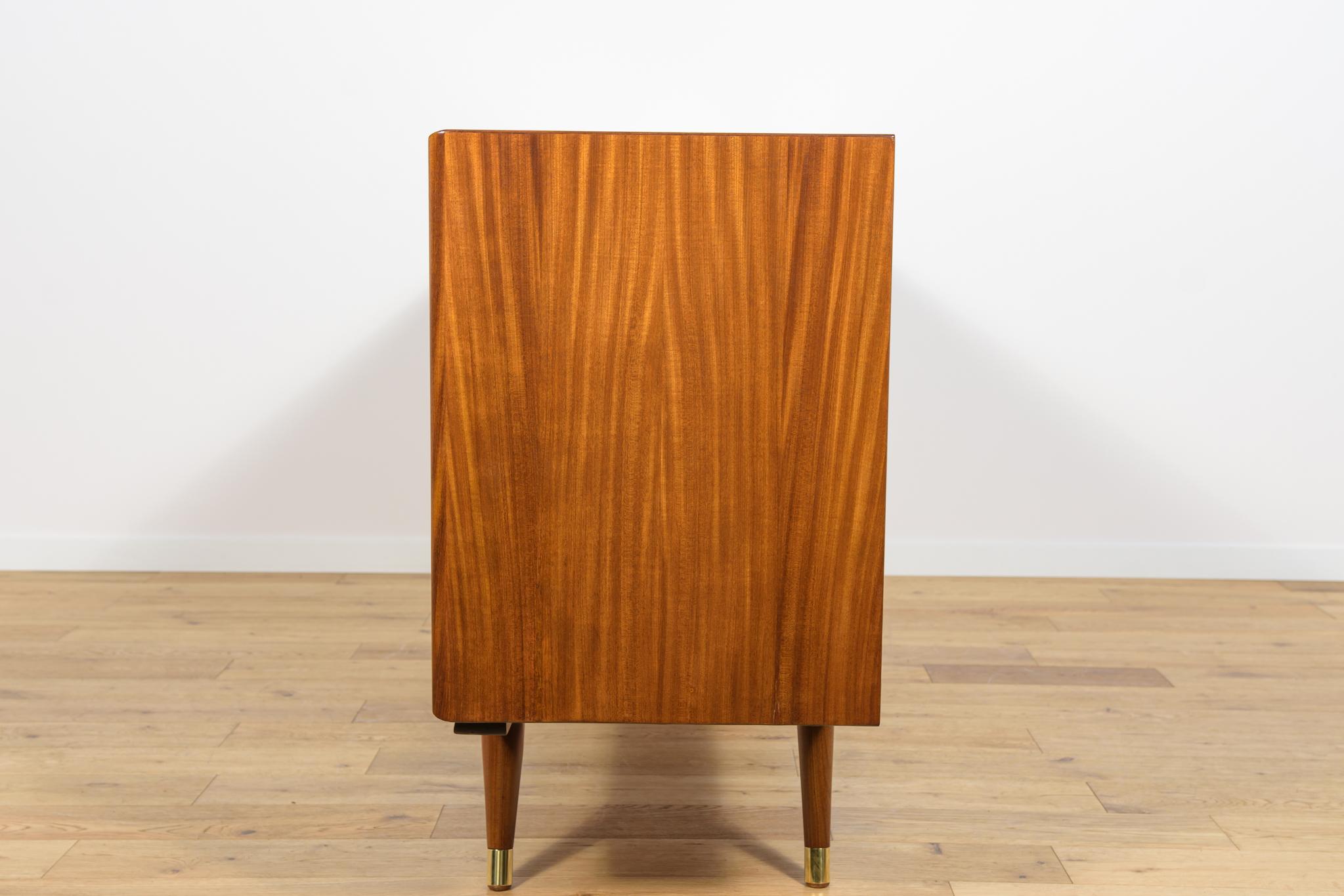 Mid Century Sideboard by by Sven Andersen, Sven Andersen Möbelfabrik Stavanger. In Excellent Condition For Sale In GNIEZNO, 30