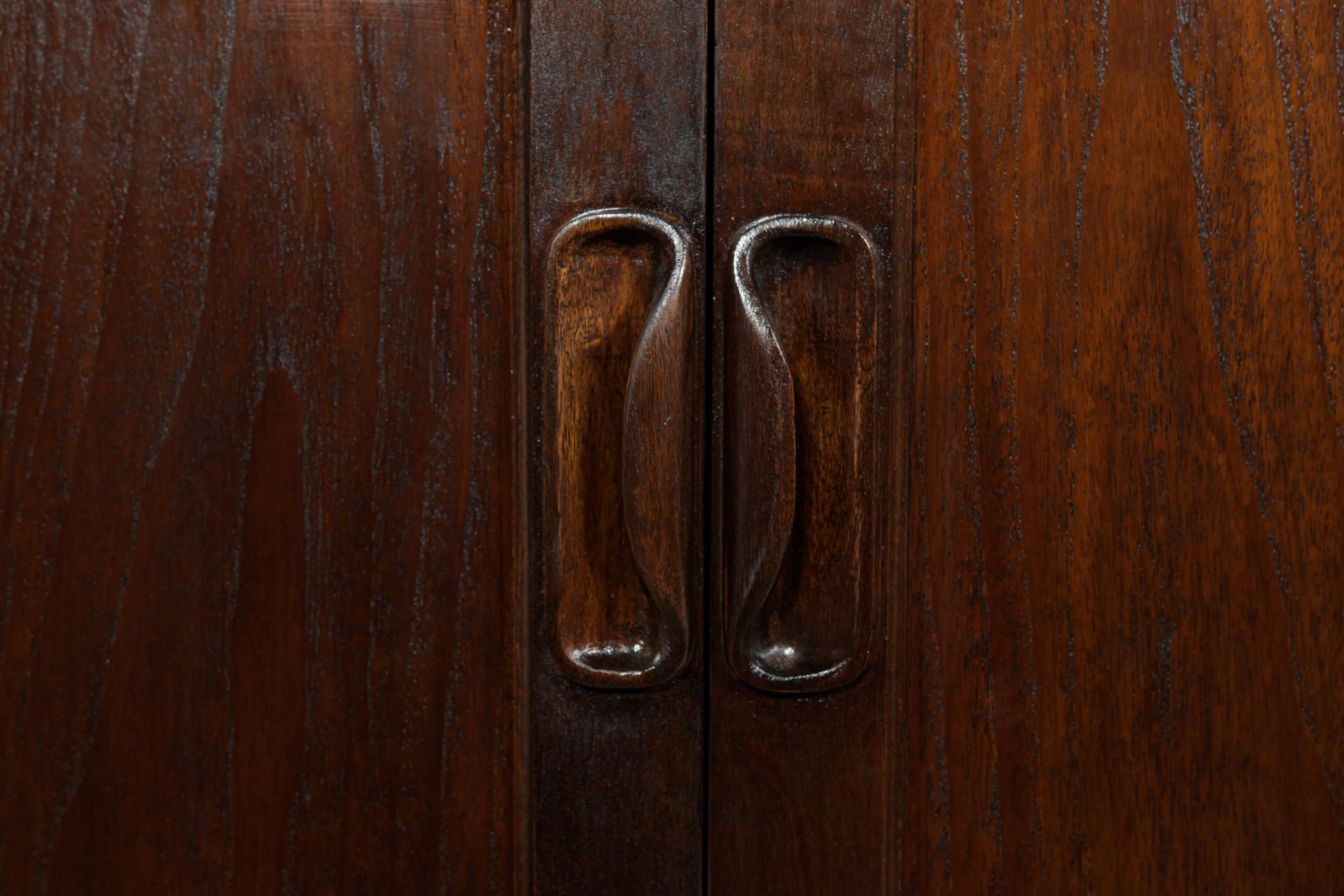 Credenza di metà secolo di Victor Wilkins per G-Plan, Regno Unito, anni '60 in vendita 7
