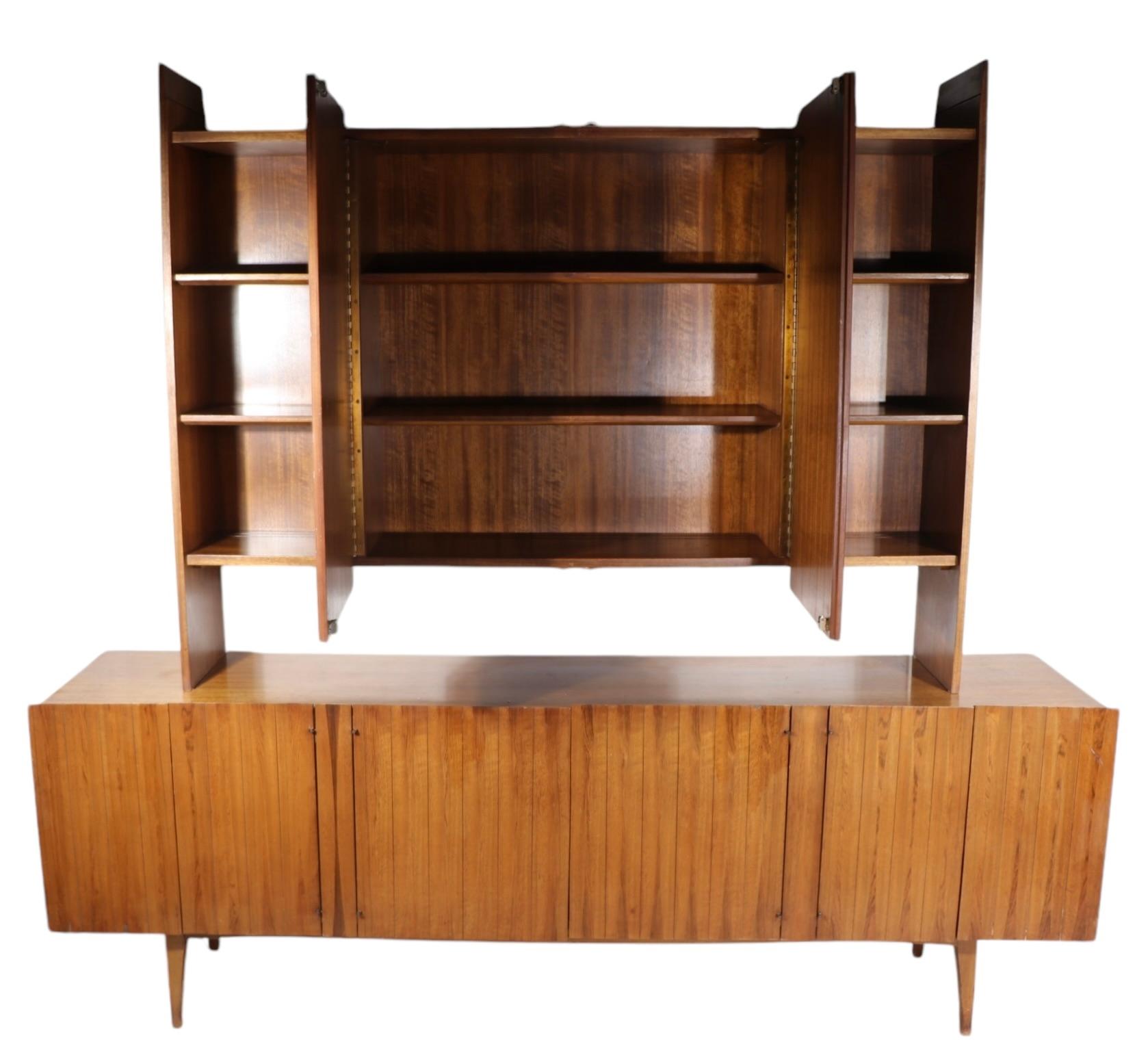 Mid Century Sideboard Credenza by The Lane Furniture Company c 1950/60's For Sale 5