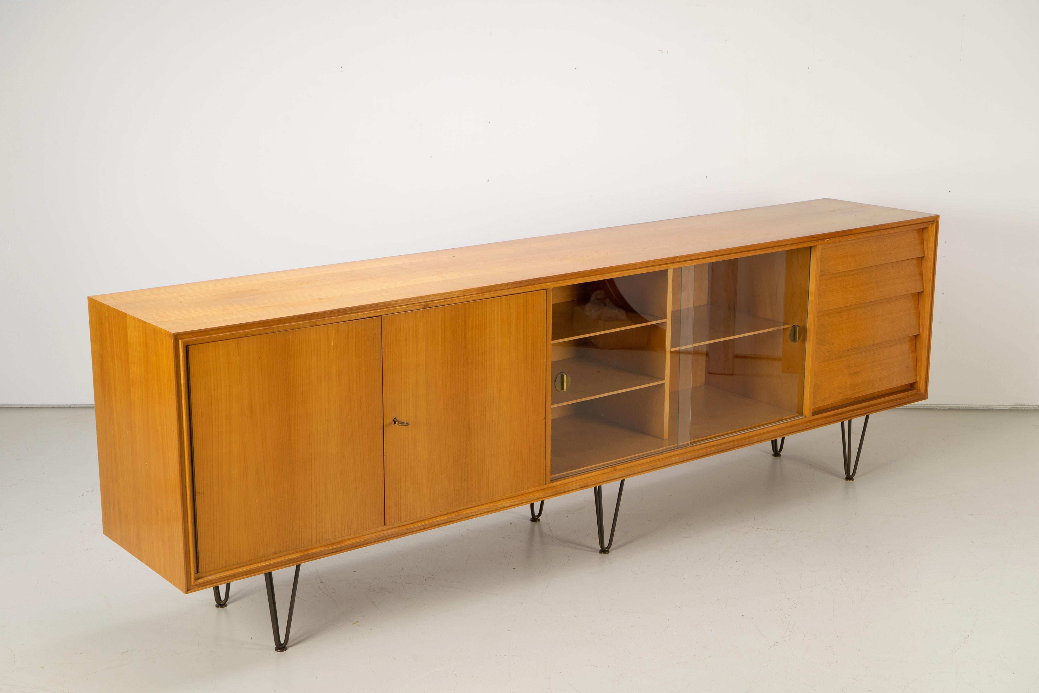 20th Century Mid-Century Sideboard in the Style of Alfred Altherr, Ash and Brass, Germany 50s For Sale