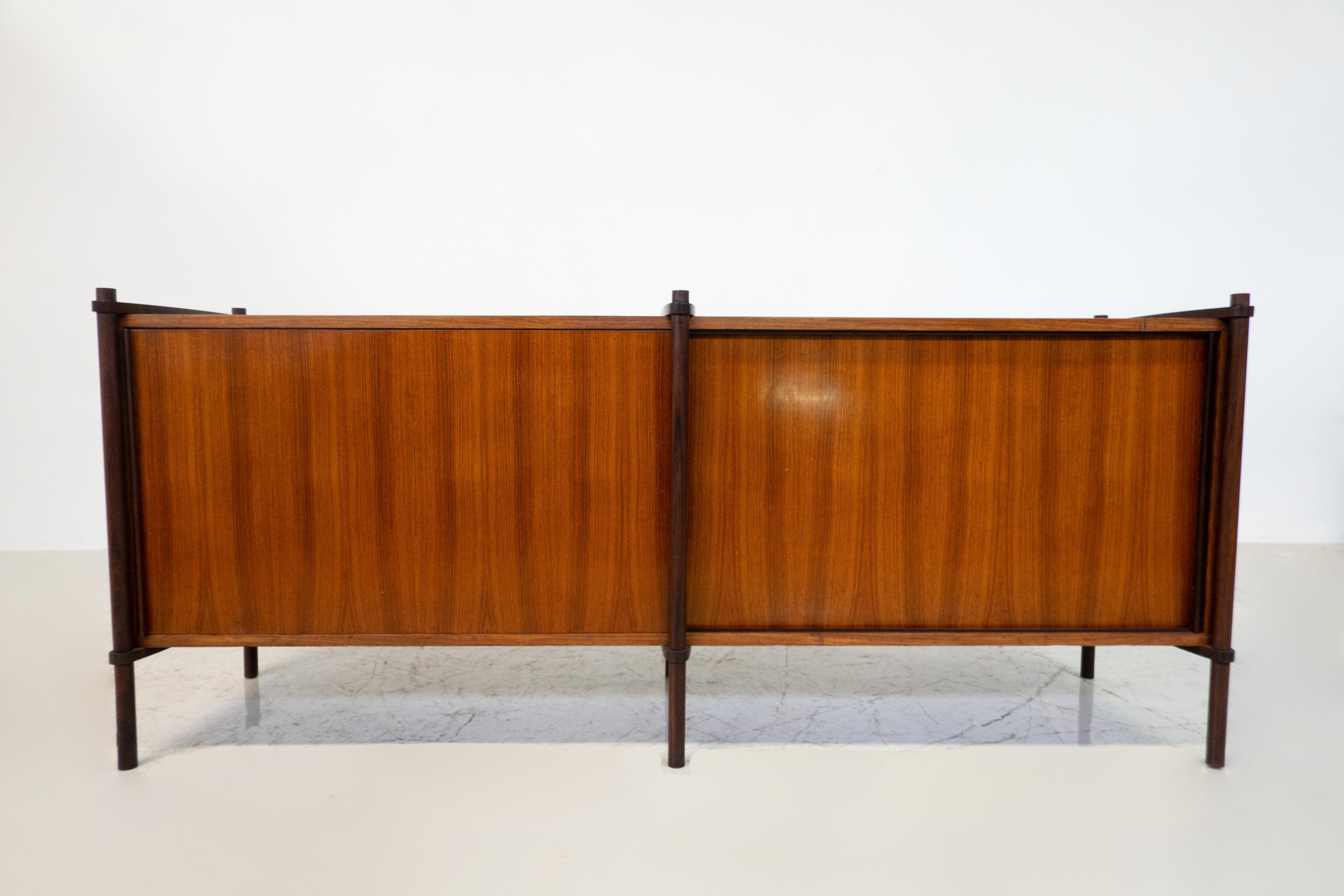 Mid-Century Sideboard in the style of Hiroshi Fukuoh for Gavina, 1960s In Good Condition For Sale In Brussels, BE