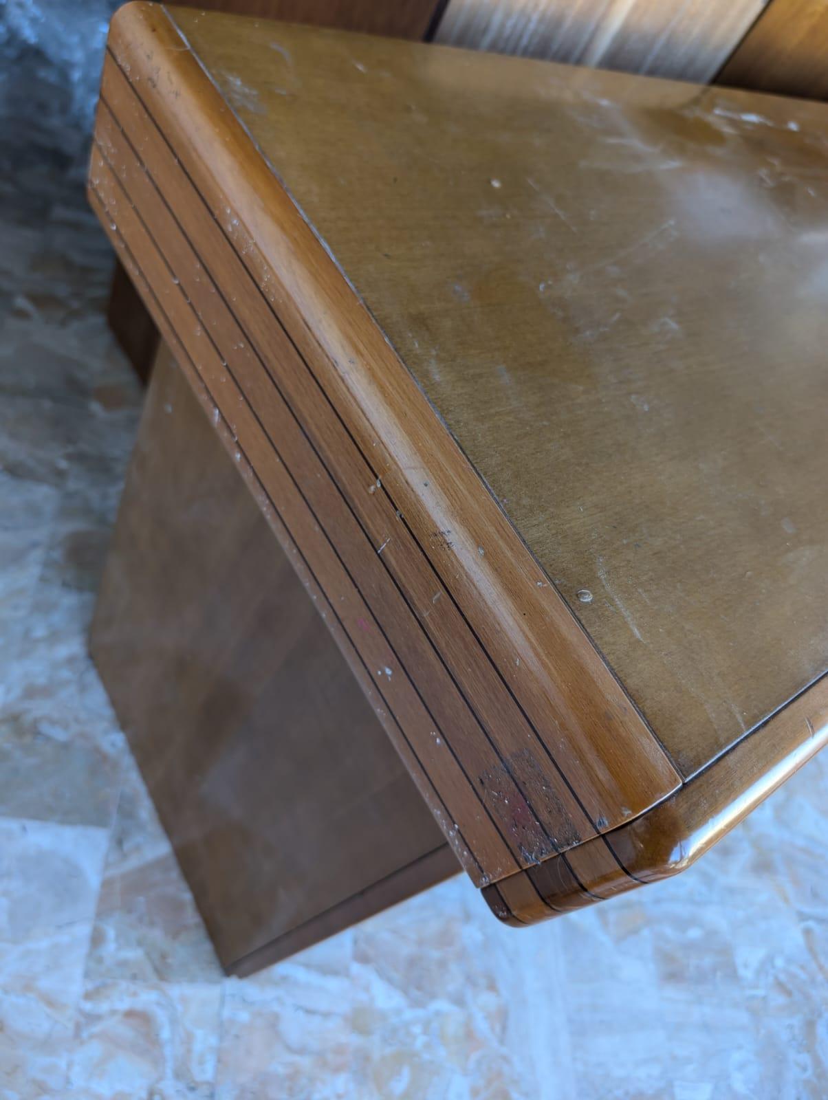 Mid-Century Sideboard in the style of Maxalto, 1970s In Good Condition In Medesano, Parma