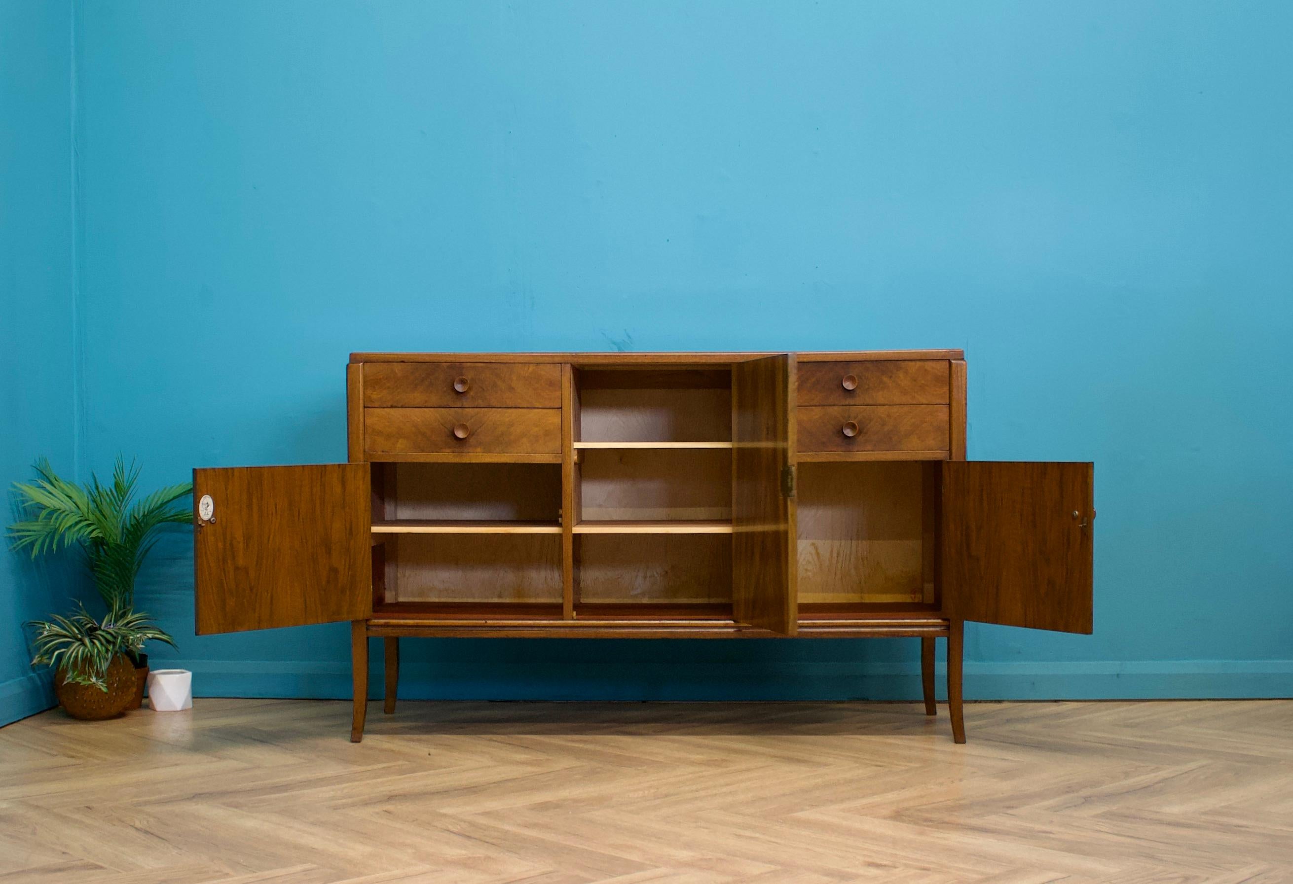 Mid Century Sideboard in Walnut, 1950s 1