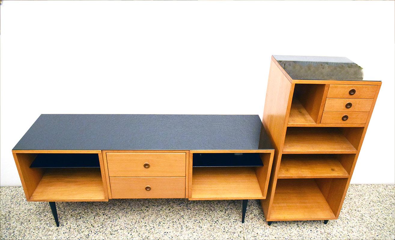 Mid-Century Sideboard in Wood and Black Glass For Sale 6