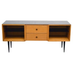 Mid-Century Sideboard aus Holz und schwarzem Glas