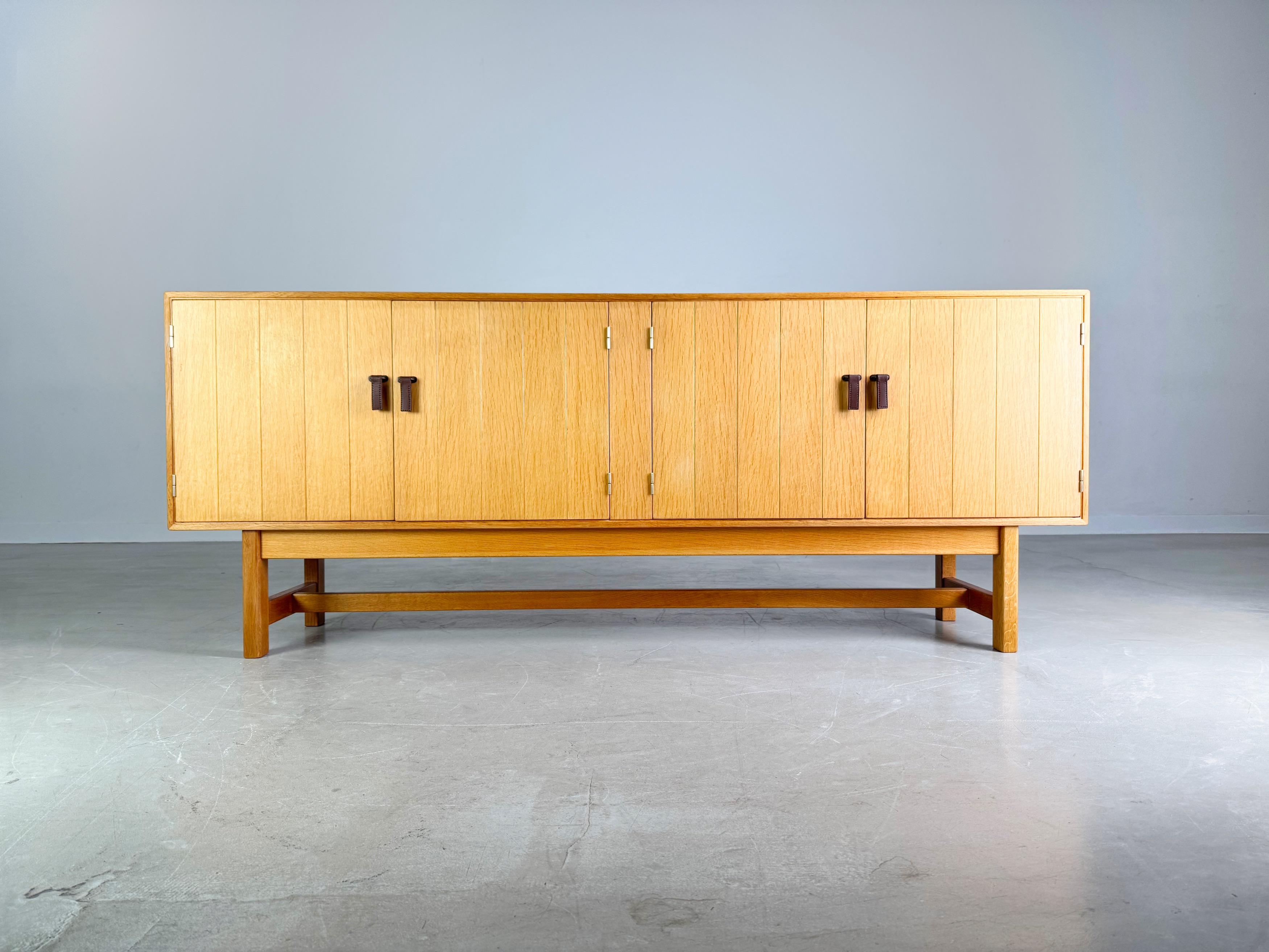 Mid-Century Modern Mid Century Sideboard KP Møbler Kurt Ostervig Oak