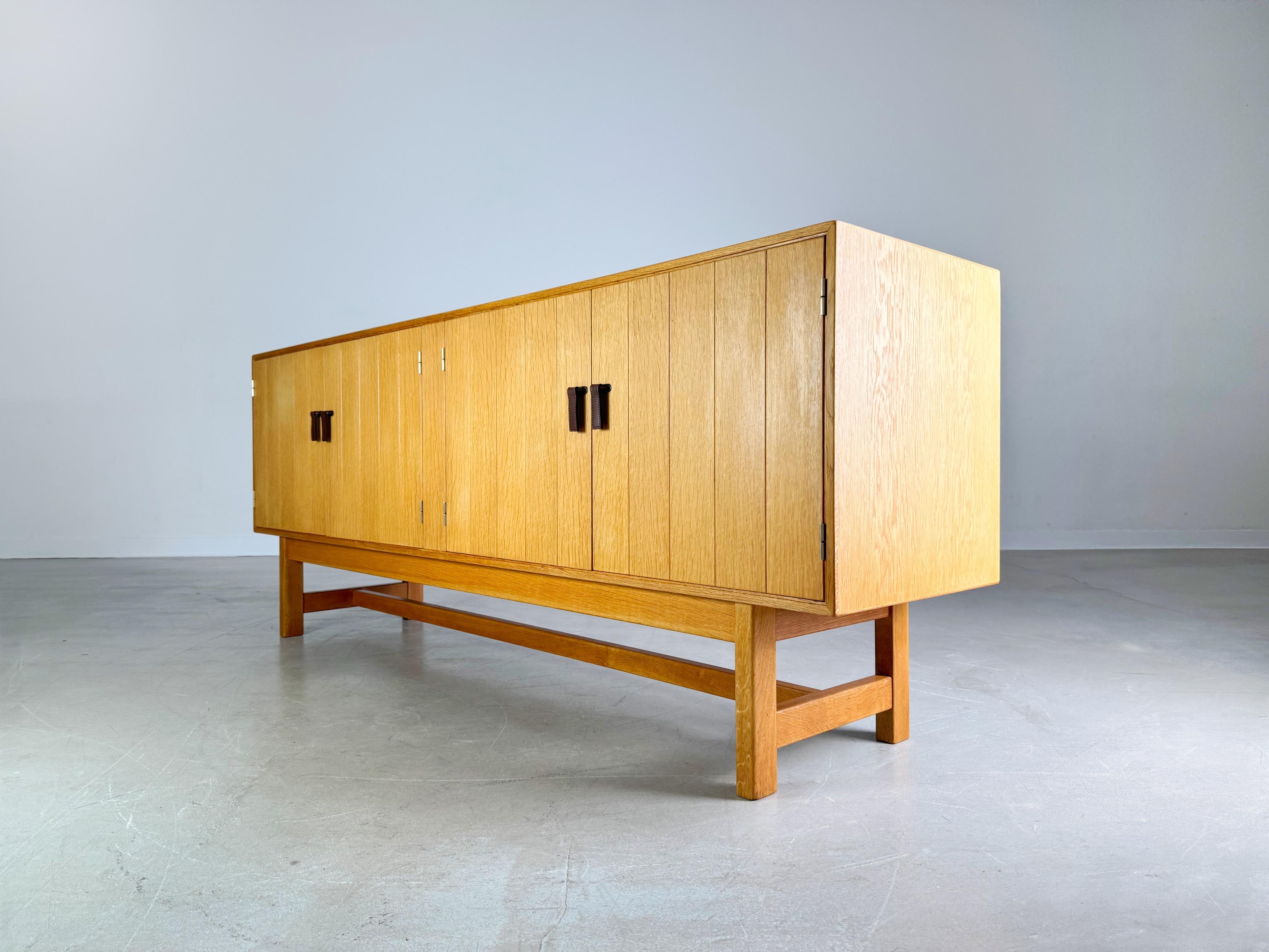 Mid Century Sideboard KP Møbler Kurt Ostervig Oak 2